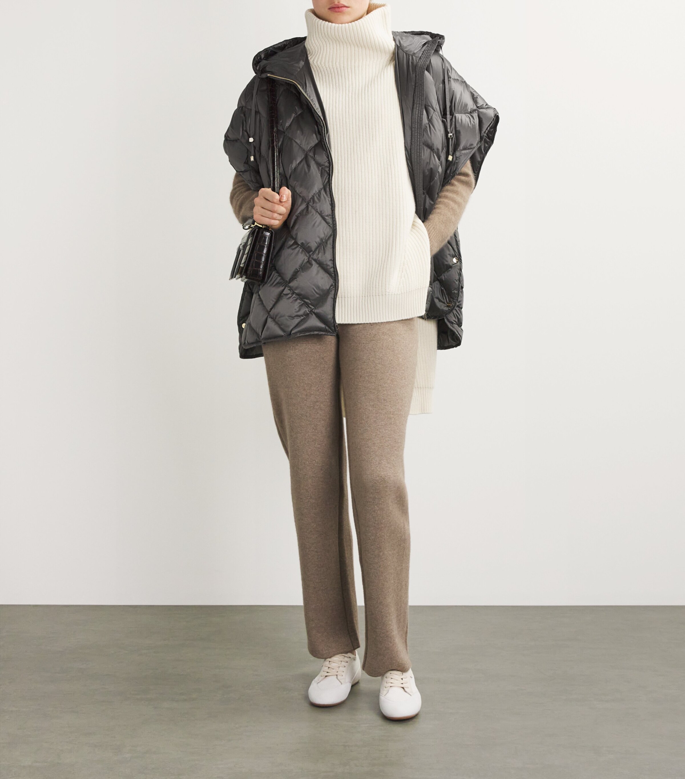 Max Mara Womens The Cube Quilted Jacket Medium Grey Image 2