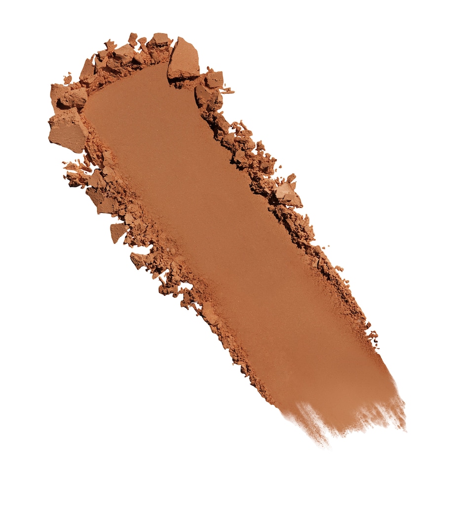 Real Flawless Feathermatte Powder Foundation 5WÂ Image 2