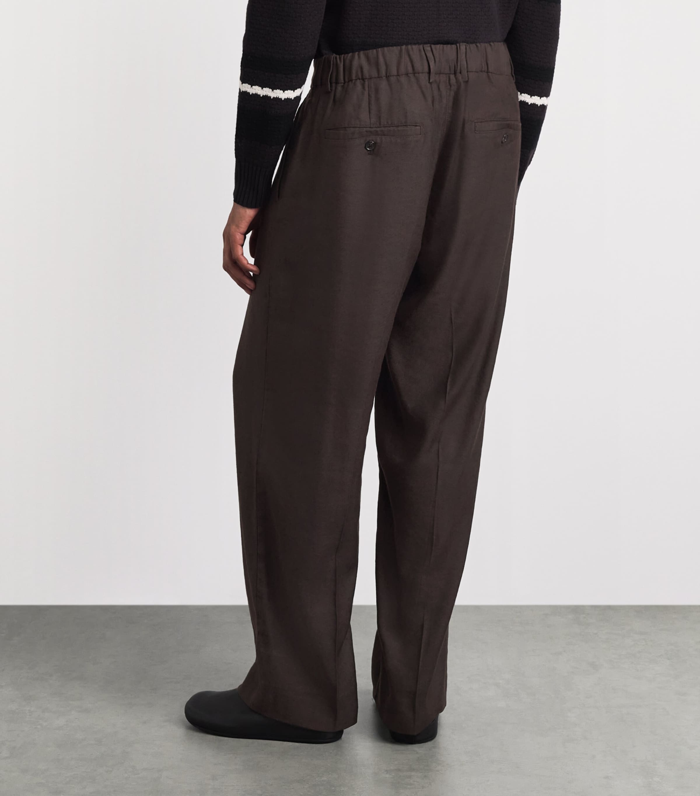 NN.07 Mens Kay Wide-Leg Trousers Deep Truffle Image 5