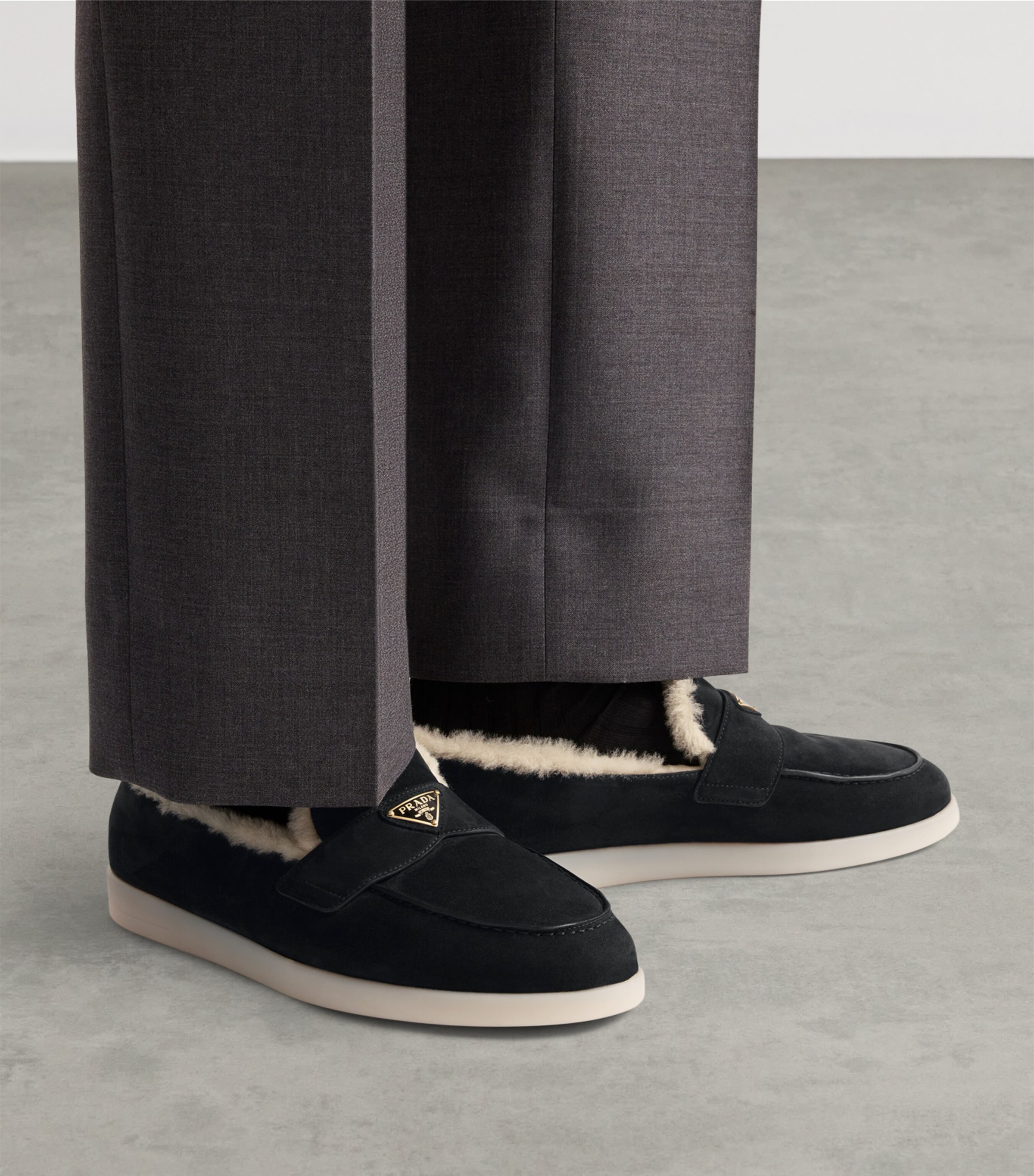 Shearling-Suede Logo Loafers F0632 Image 3