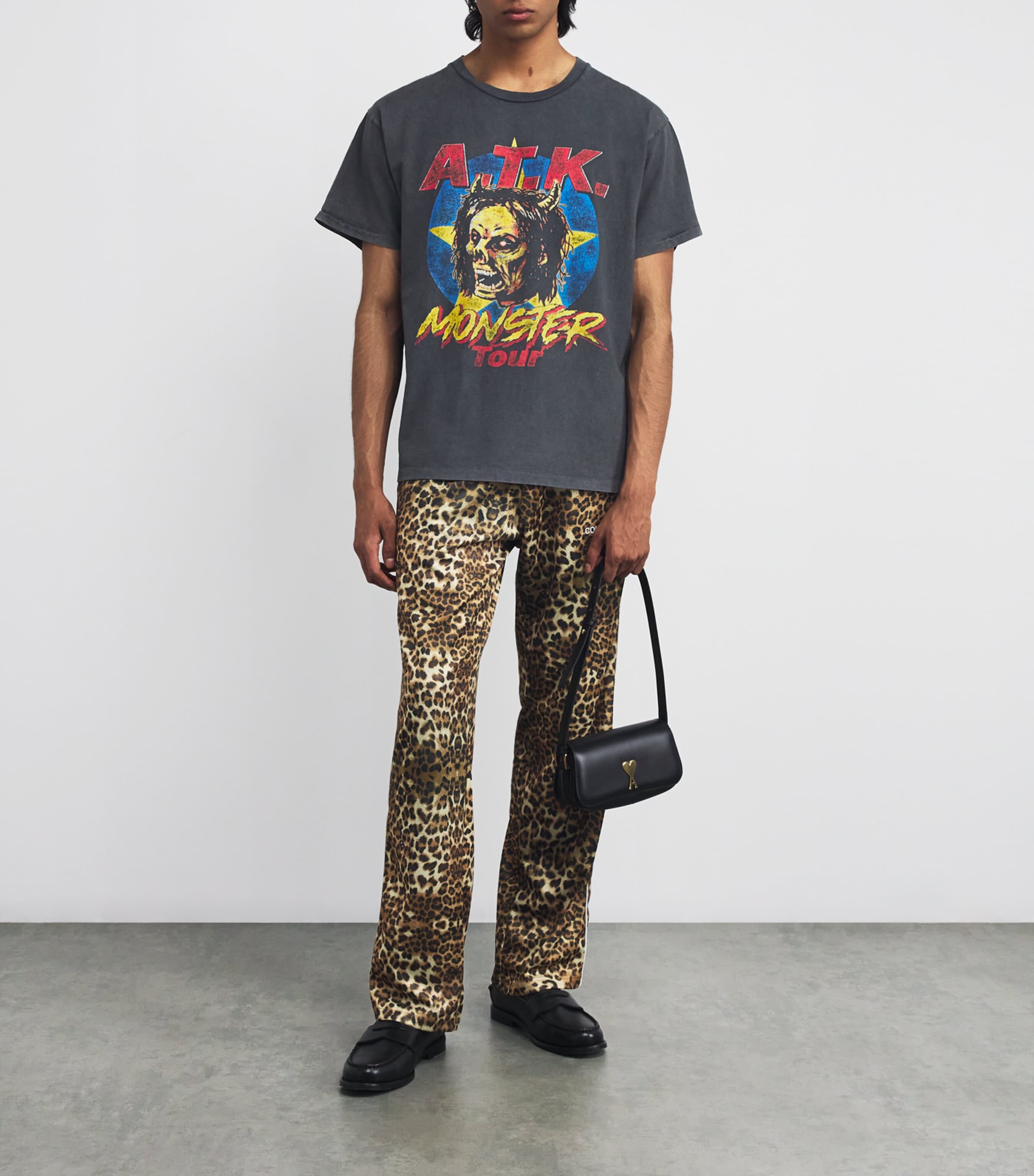 送料関税込【GALLERY DEPT.】ATK モンスターツアーTシャツ GALLERY DEPT. ATK Monster Tour T-shirt | Grey | FARFETCH