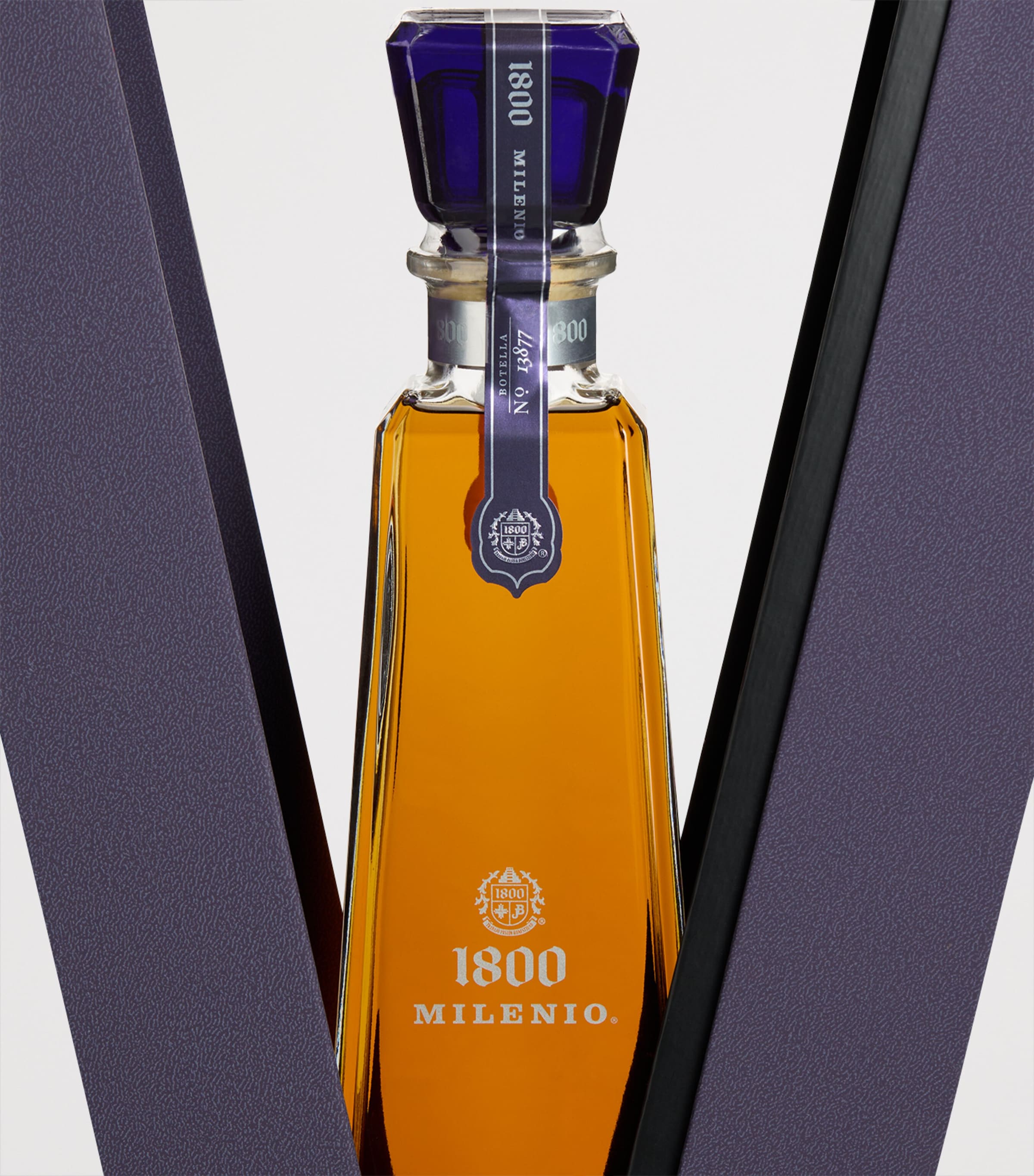1800 Tequila Milenio Extra Anejo Tequila (70cl) Image 3