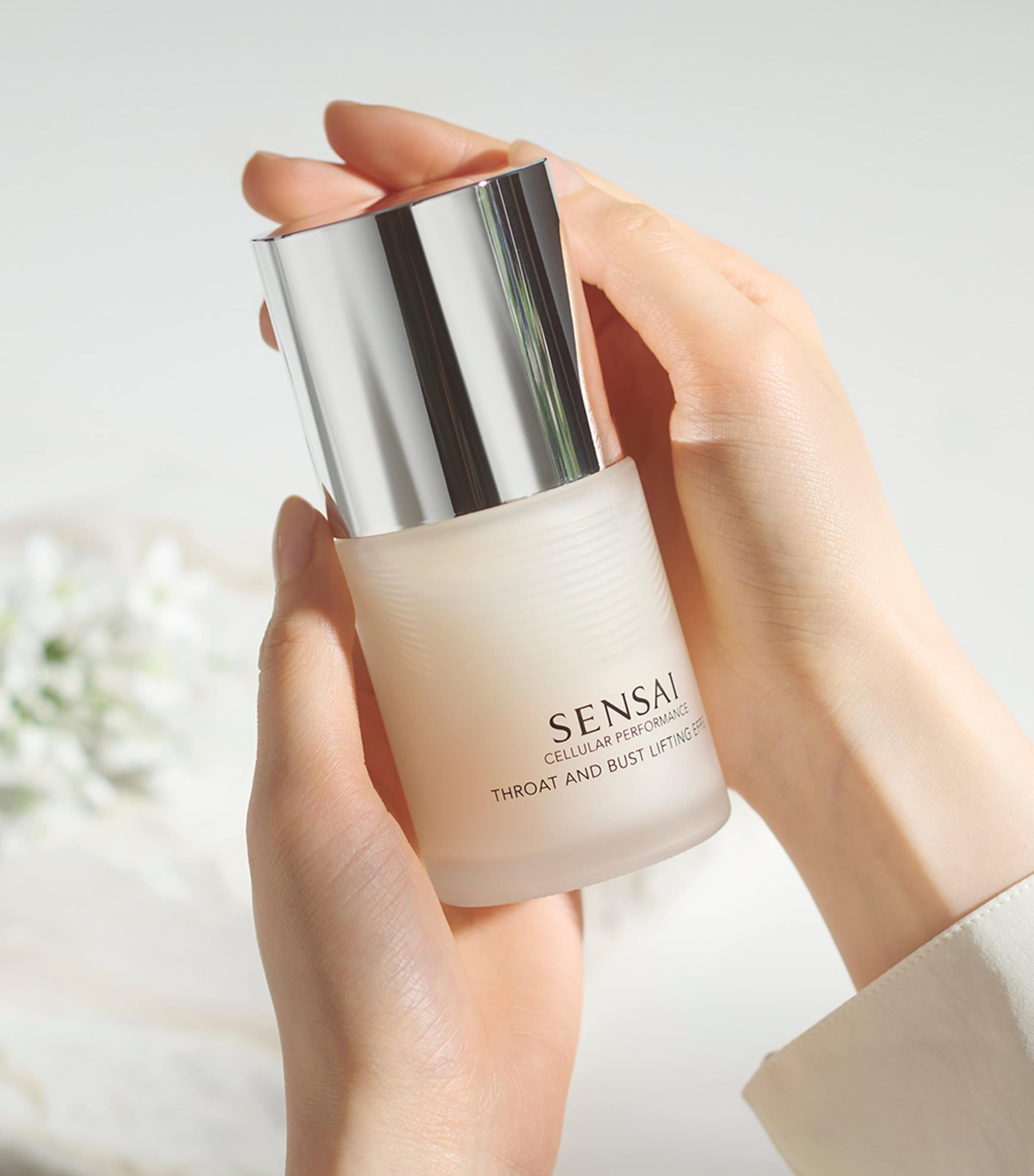 Cellular Performance Throat and Bust Lifting Effect (100ml) NO COLOUR Image 6