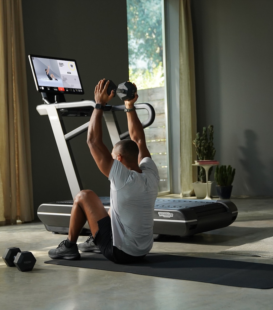 Technogym Run Treadmill DARK PEARL GREY Image 4