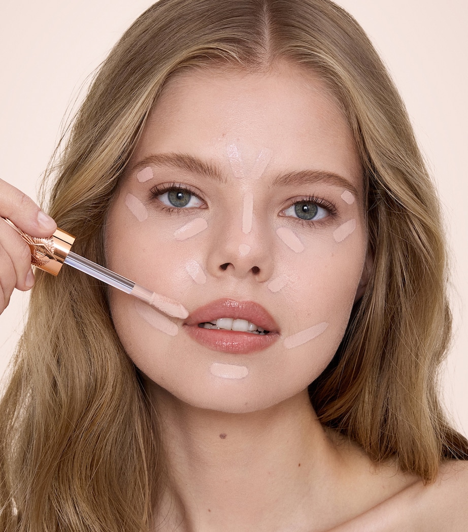 Airbrush Flawless Blur Concealer 3.5 FAIR Image 5