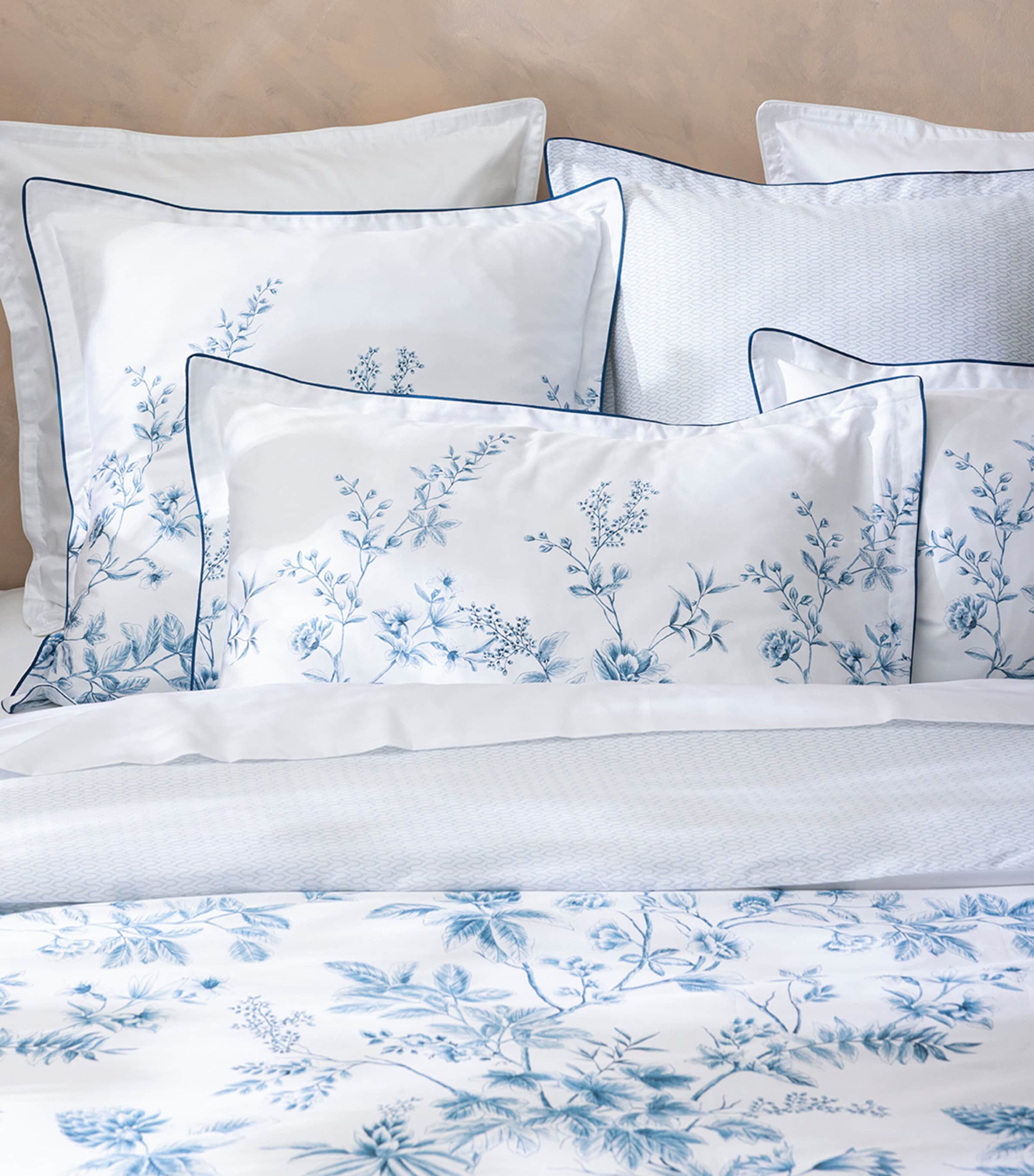 Alexandre Turpault Organic Cotton Amboise Super King Duvet Cover (260cm x 220cm) Medium Blue Image 2