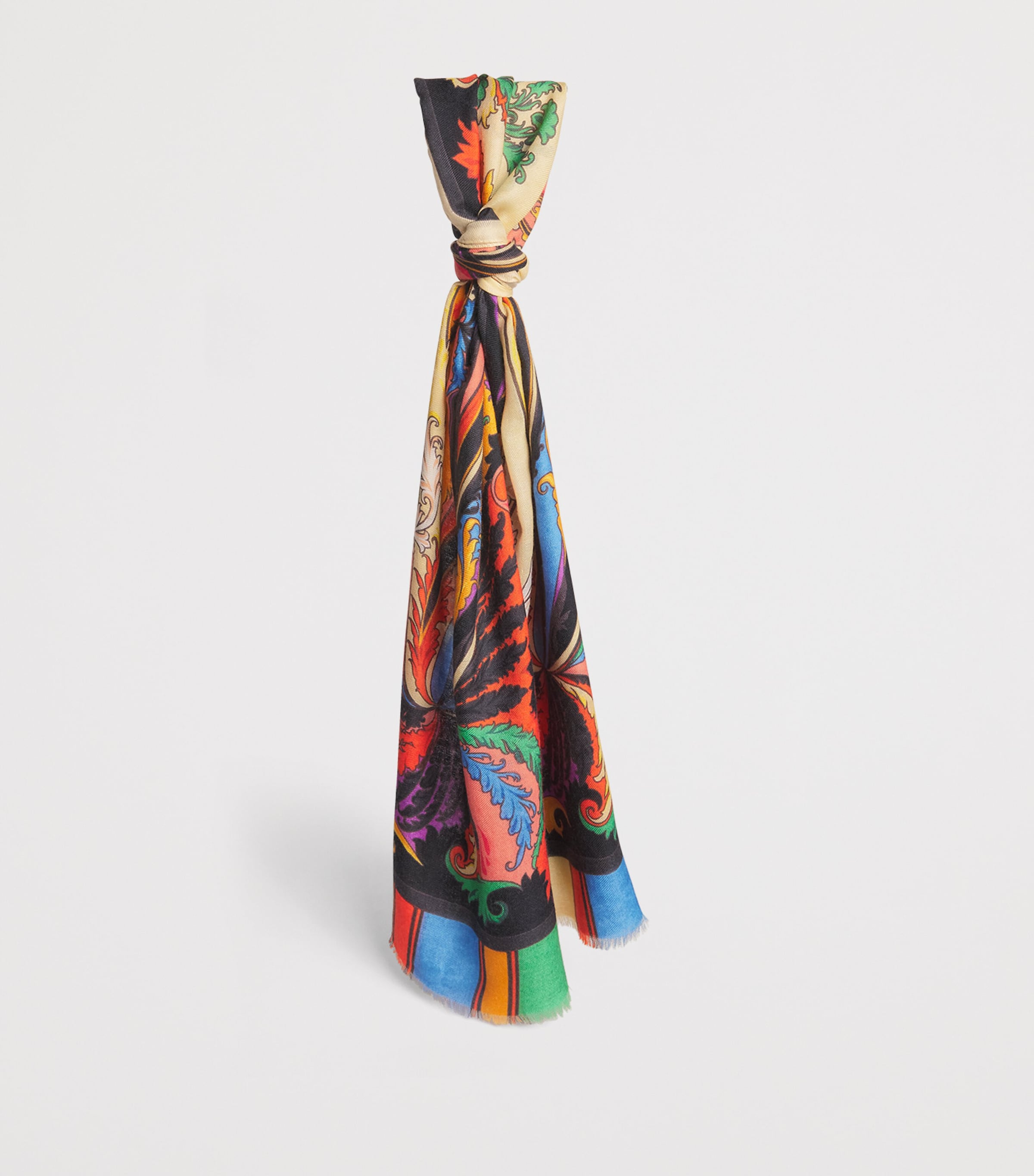 スカーフ Etro Intricate Print Scarf In Wool-Cashmere-Silk Blend Etro Wool-Cashmere-Silk Printed Scarf | Harrods US
