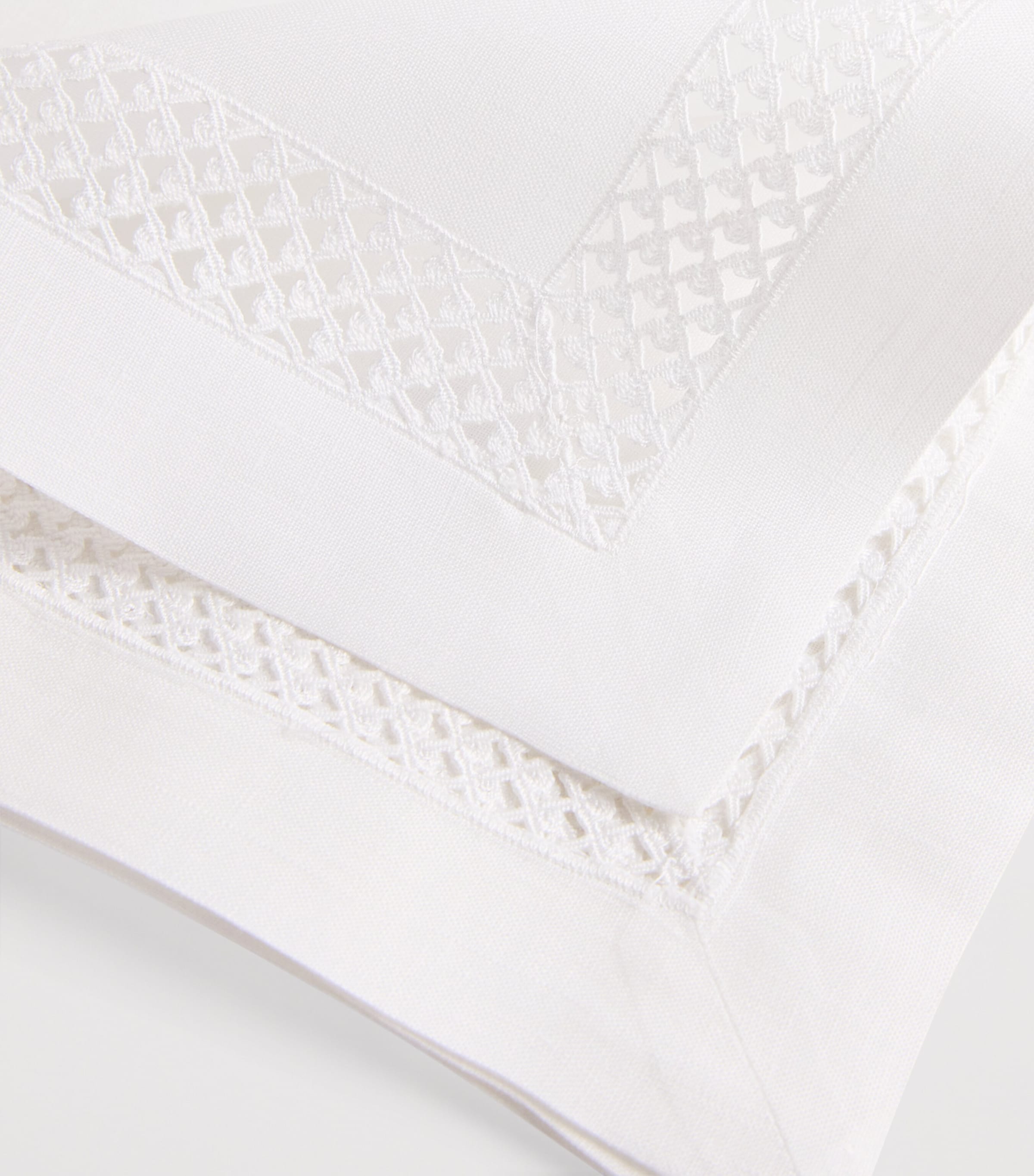 Linen Embroidered Liri Table Runner (50cm x 210cm) WHITE/WHITE Image 4