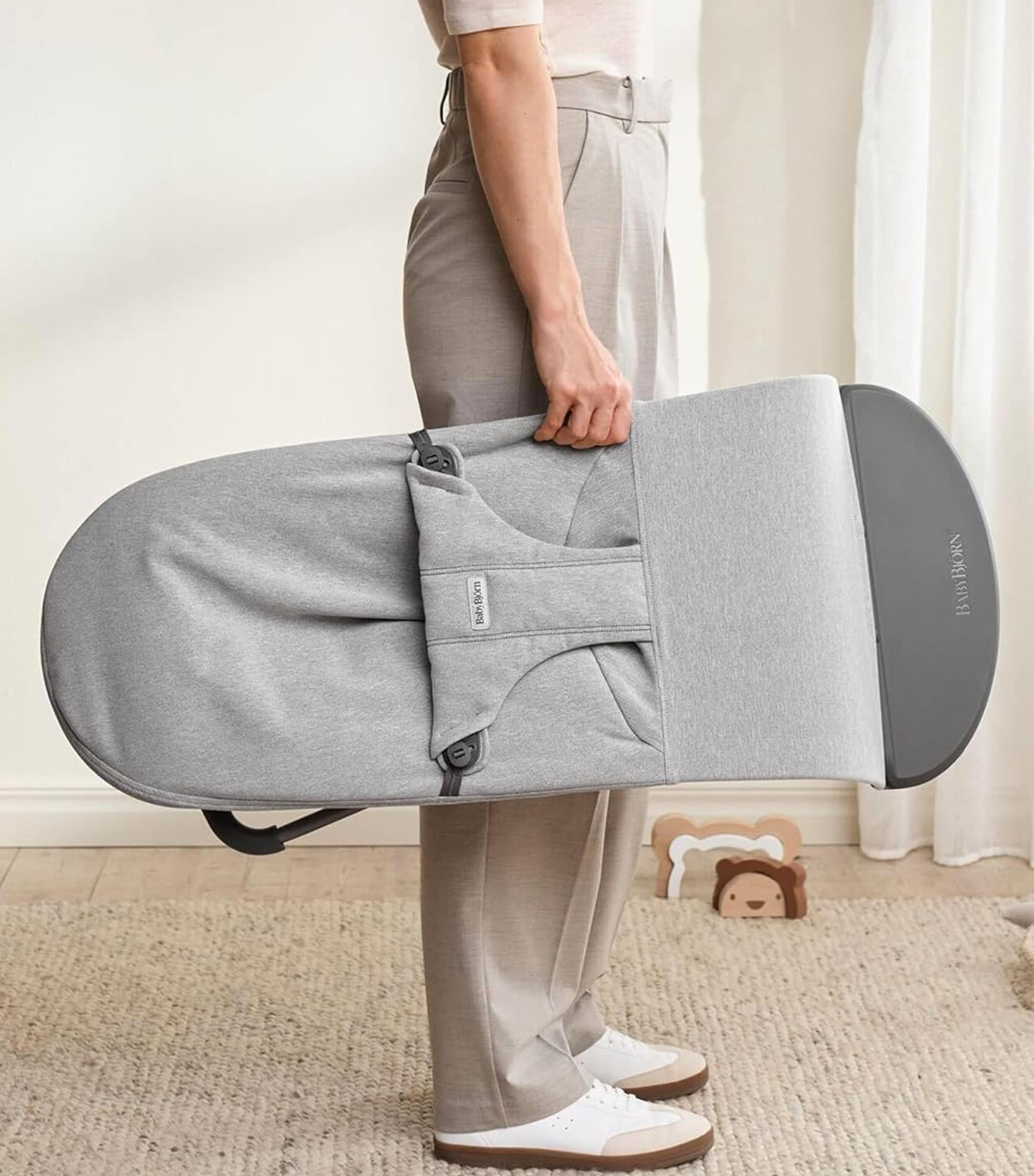 BabyBjörn 3D Jersey Bliss Baby Bouncer and Rocker Sand Grey Image 5