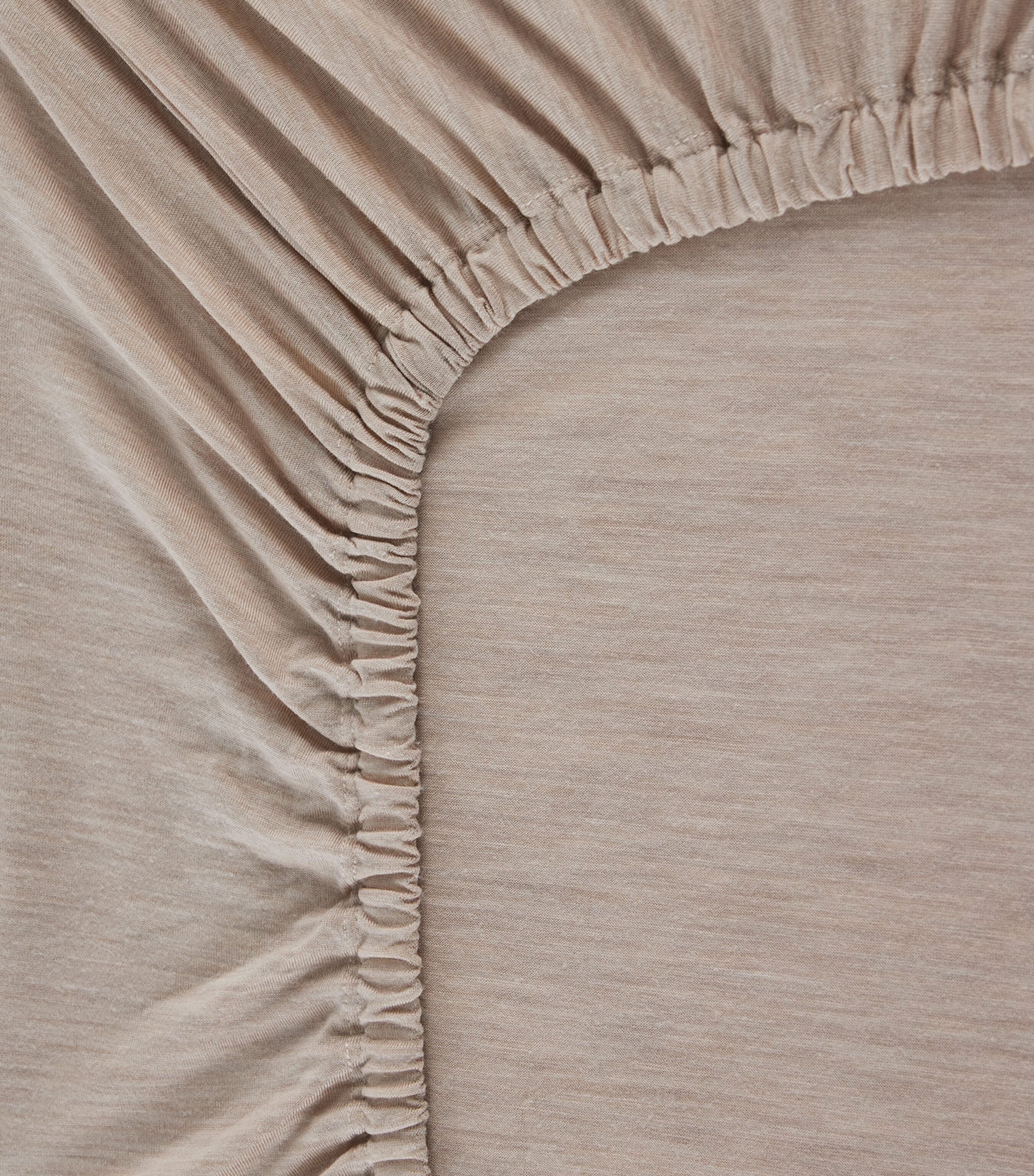 Merino Jersey Super King Fitted Sheet (180cm x 200cm) TROPICAL SAND Image 2