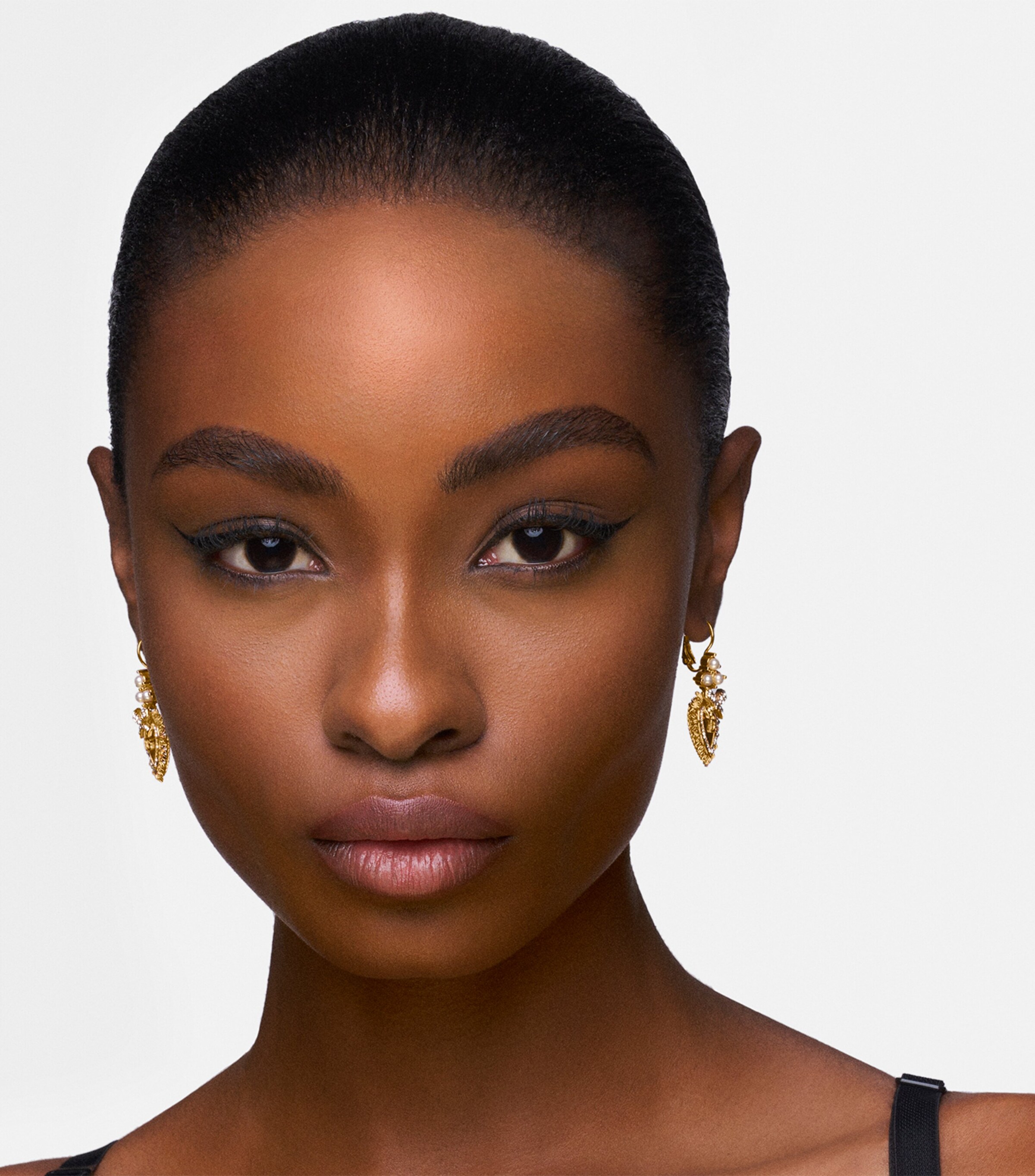 Dolce&Gabbana Everlast Foundation SPF 20 Medium Image 4