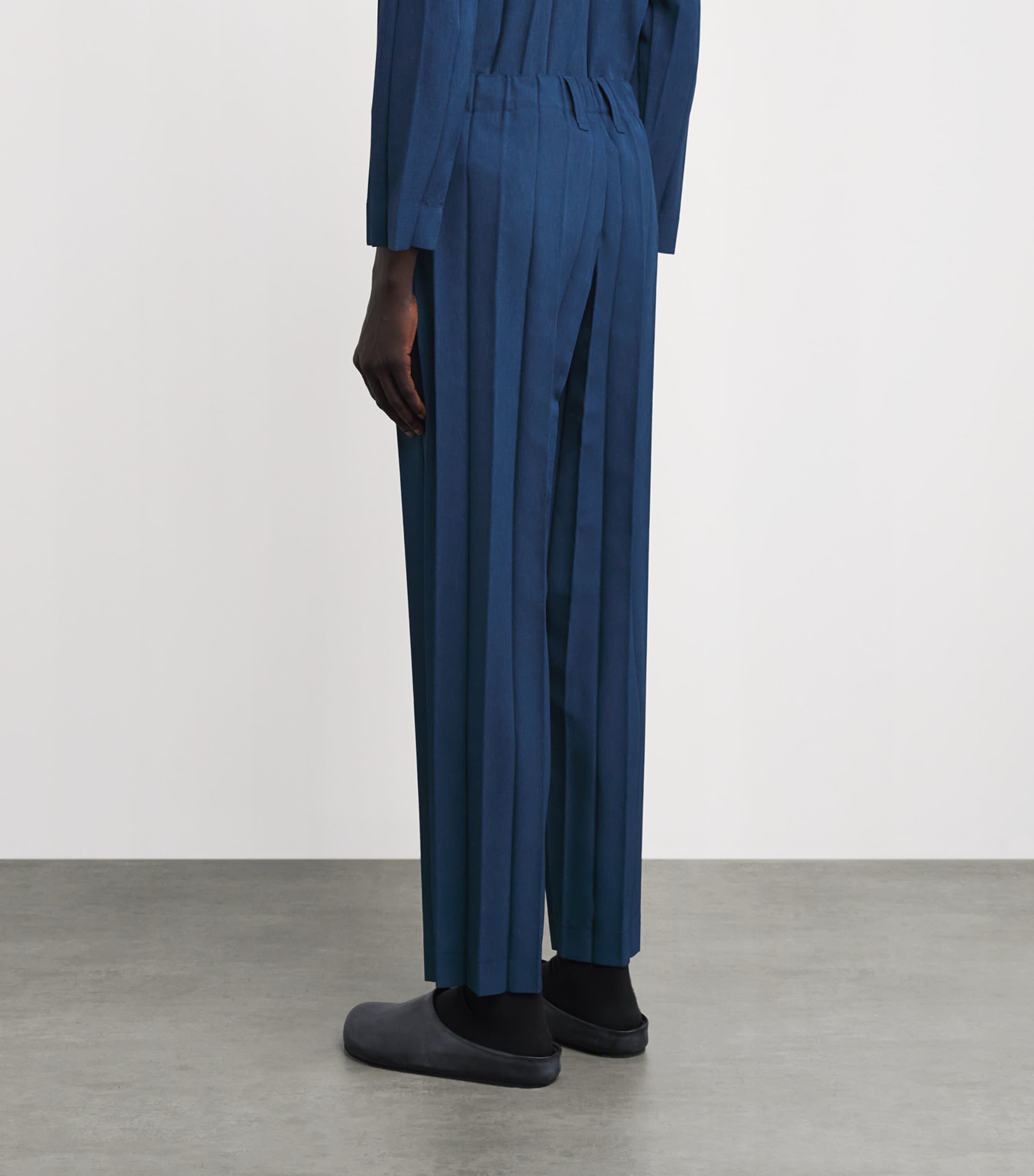 Homme Plissé Issey Miyake Mens Edge Pleat Straight Trousers Navy Image 5