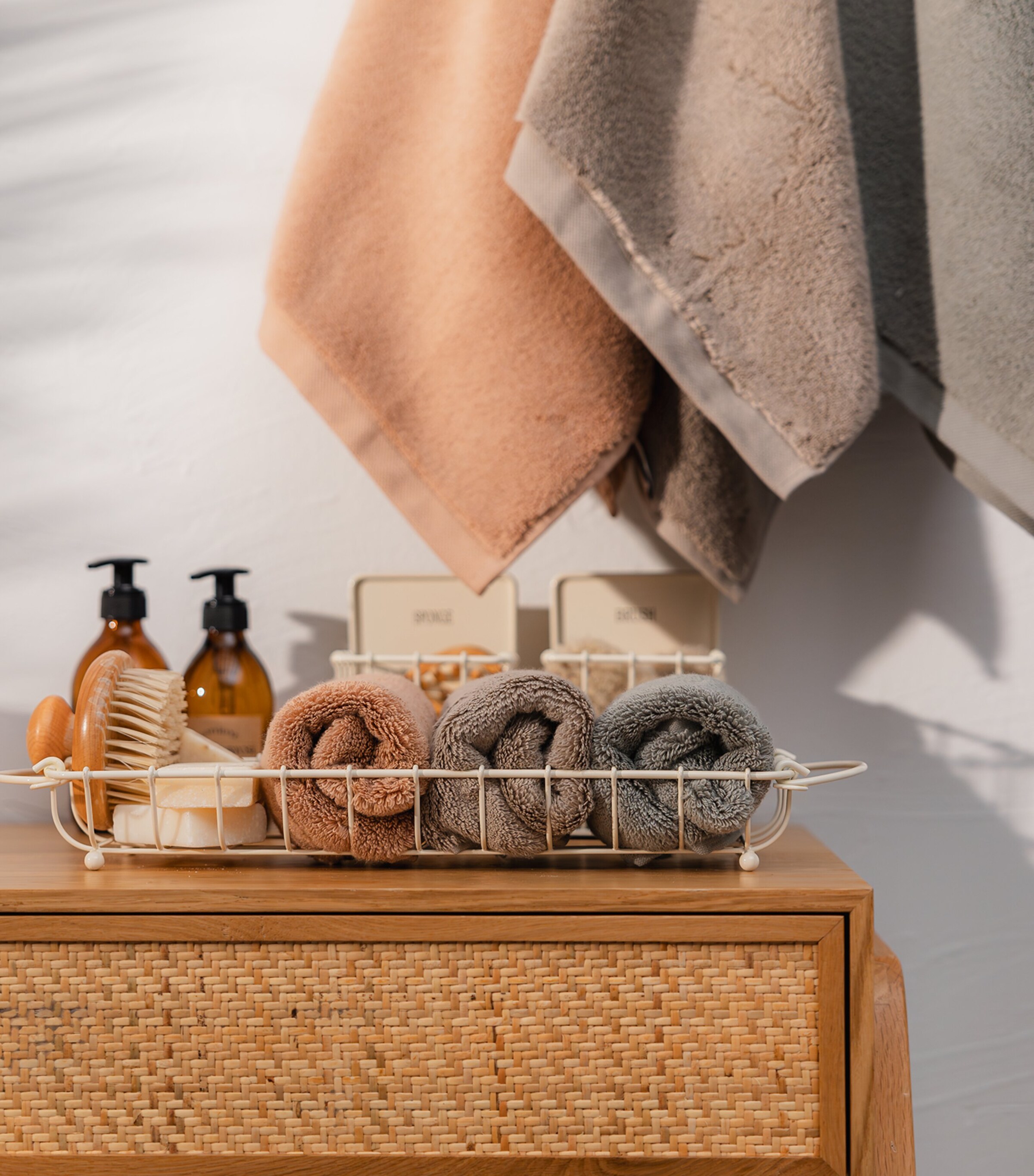 Organic Cotton Olympia Bath Towel (70cm x 140cm) DARK PEACH Image 3