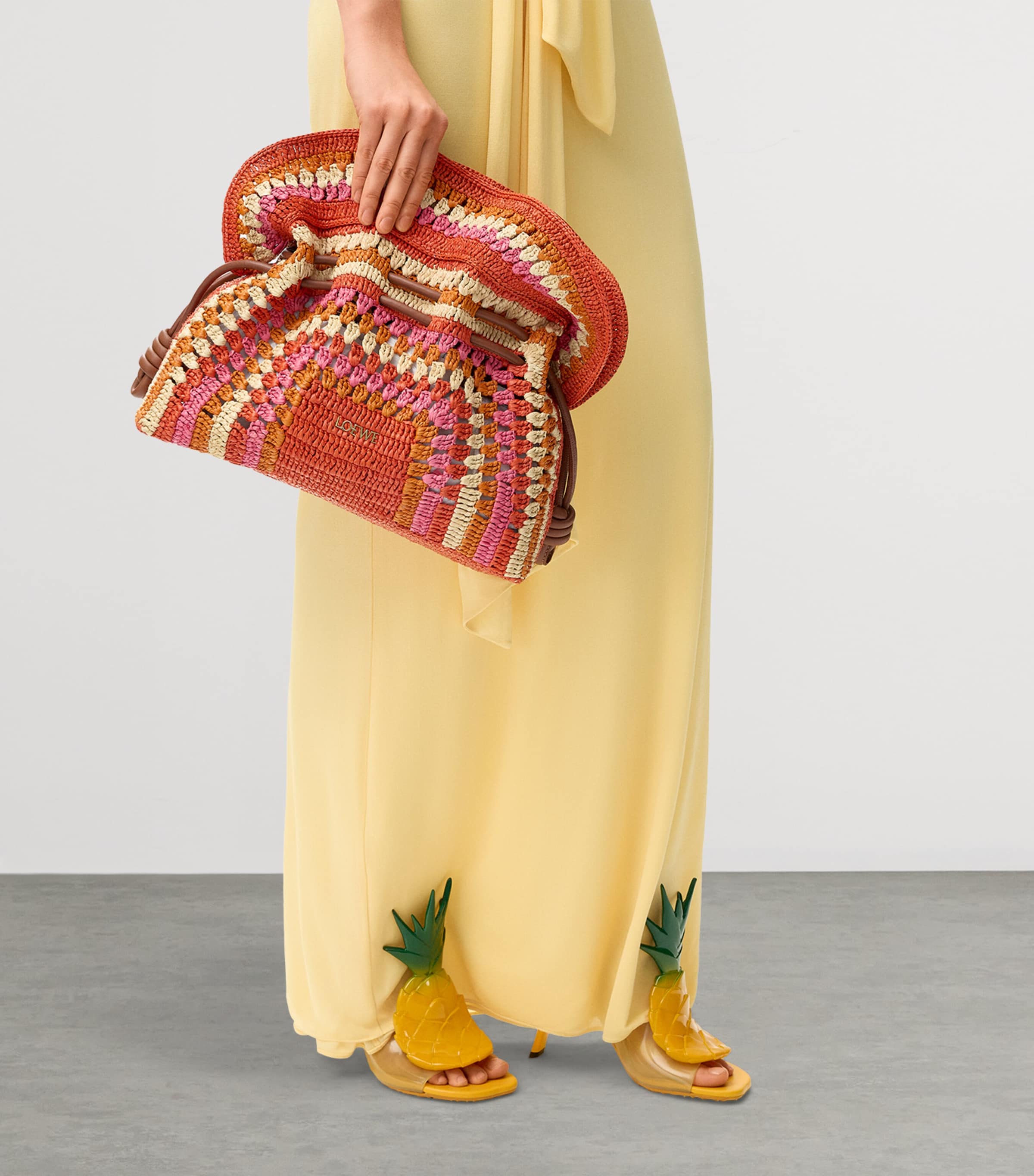 LOEWE x Paula's Ibiza Medium Raffia Flamenco Clutch Bag Bright Orange/pink Image 2