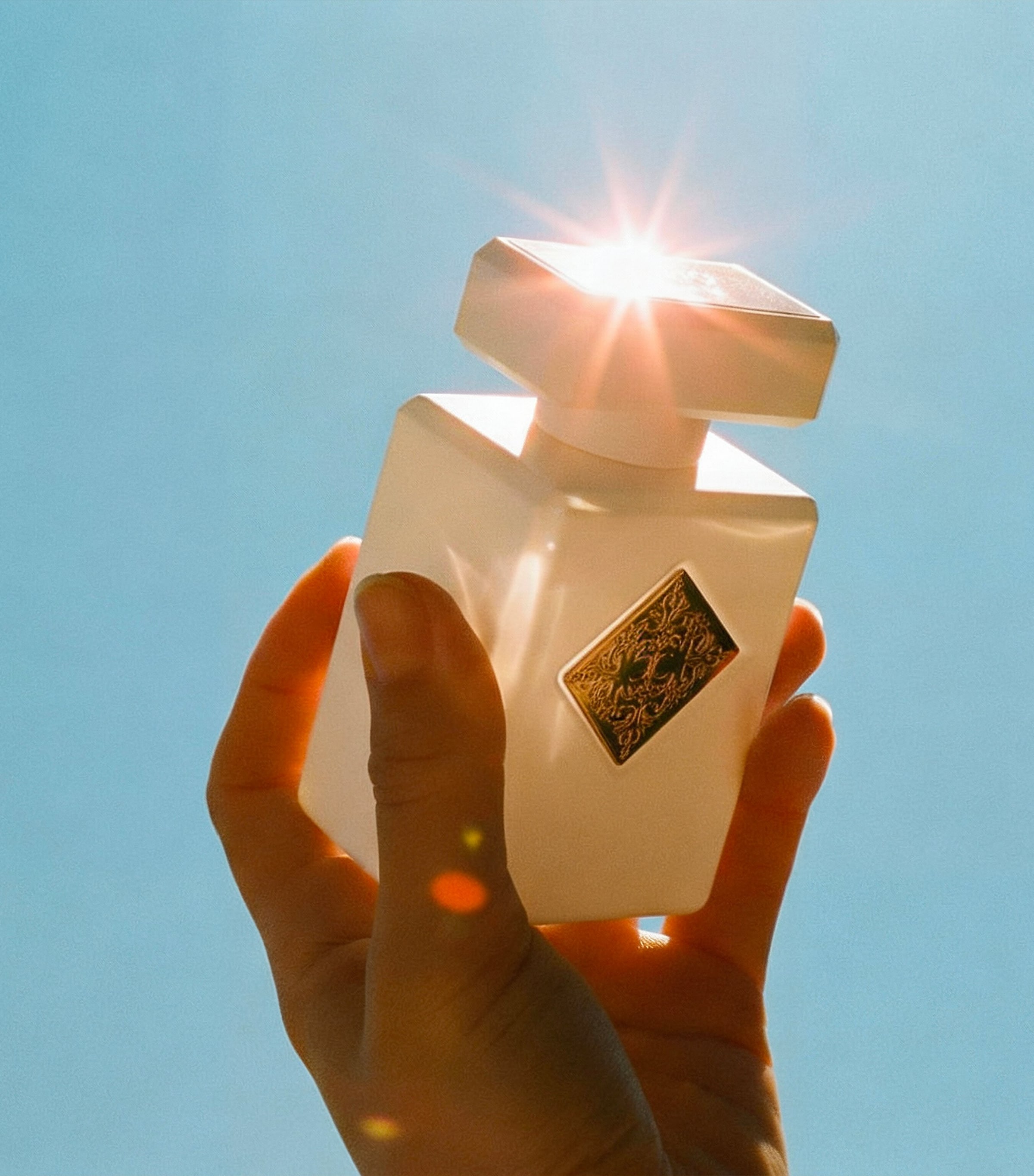 Initio Parfums Privés Lift Me Up Extrait de Parfum (90ml) Image 4