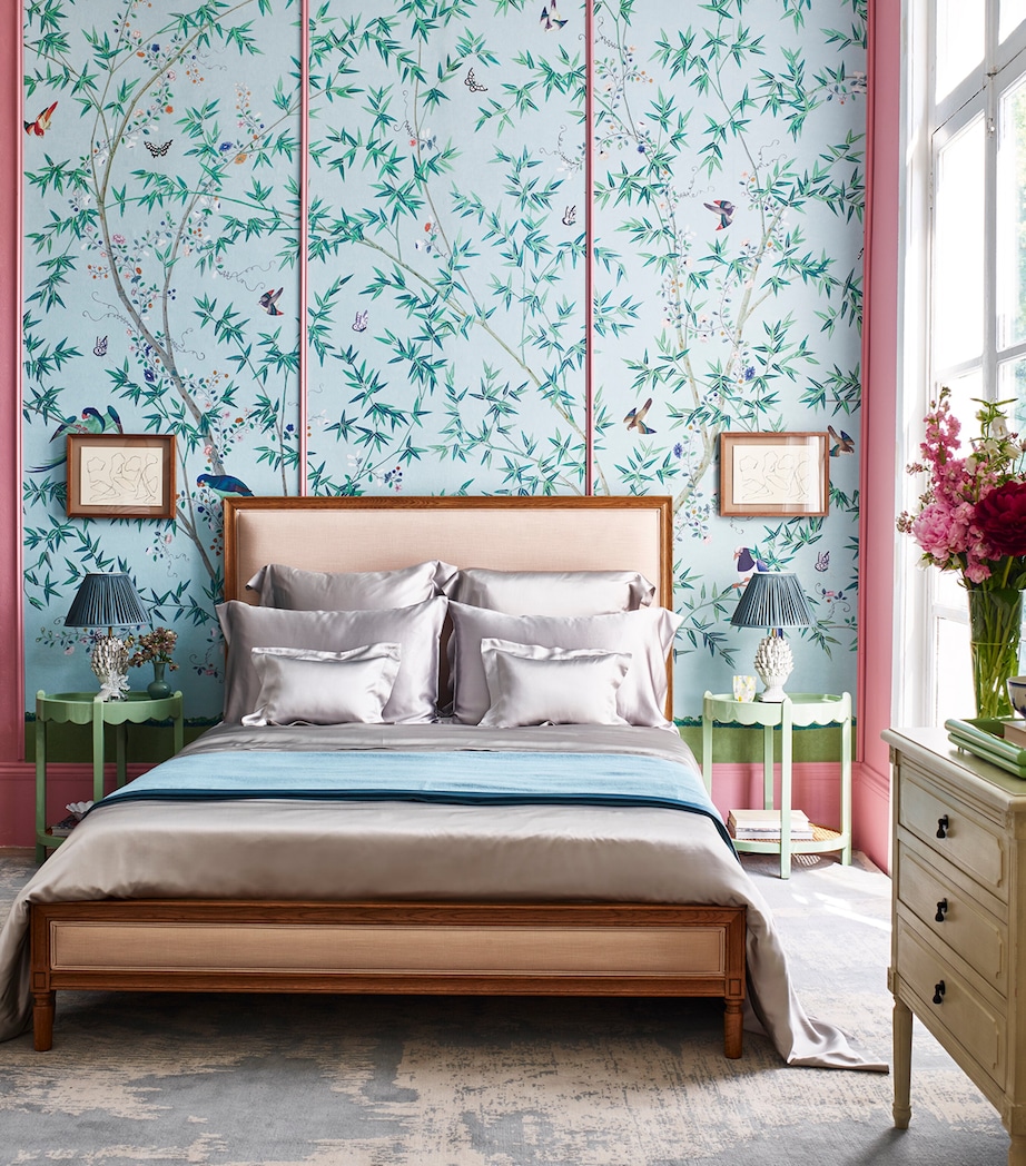 Silk King Duvet Cover (225cm x 220cm) SILVER GREY Image 2