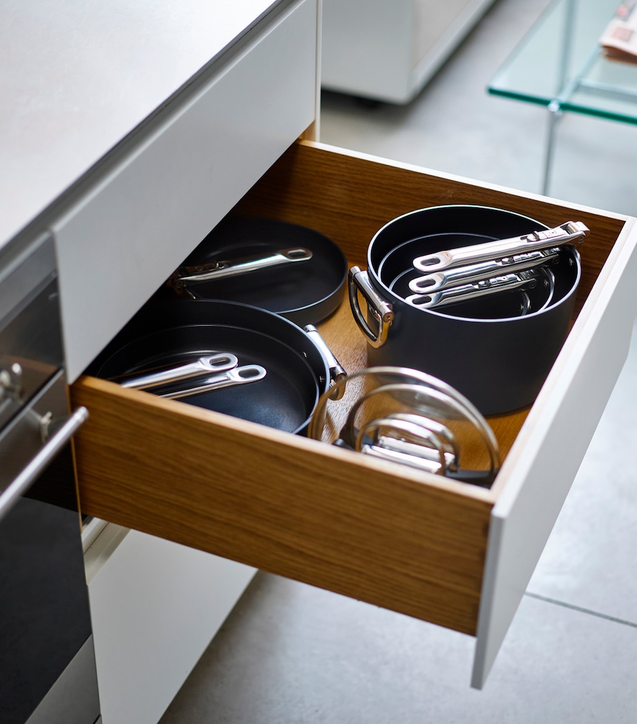 Non-Stick Saucepan with Lid (23cm) MIDNIGHT BLUE Image 4