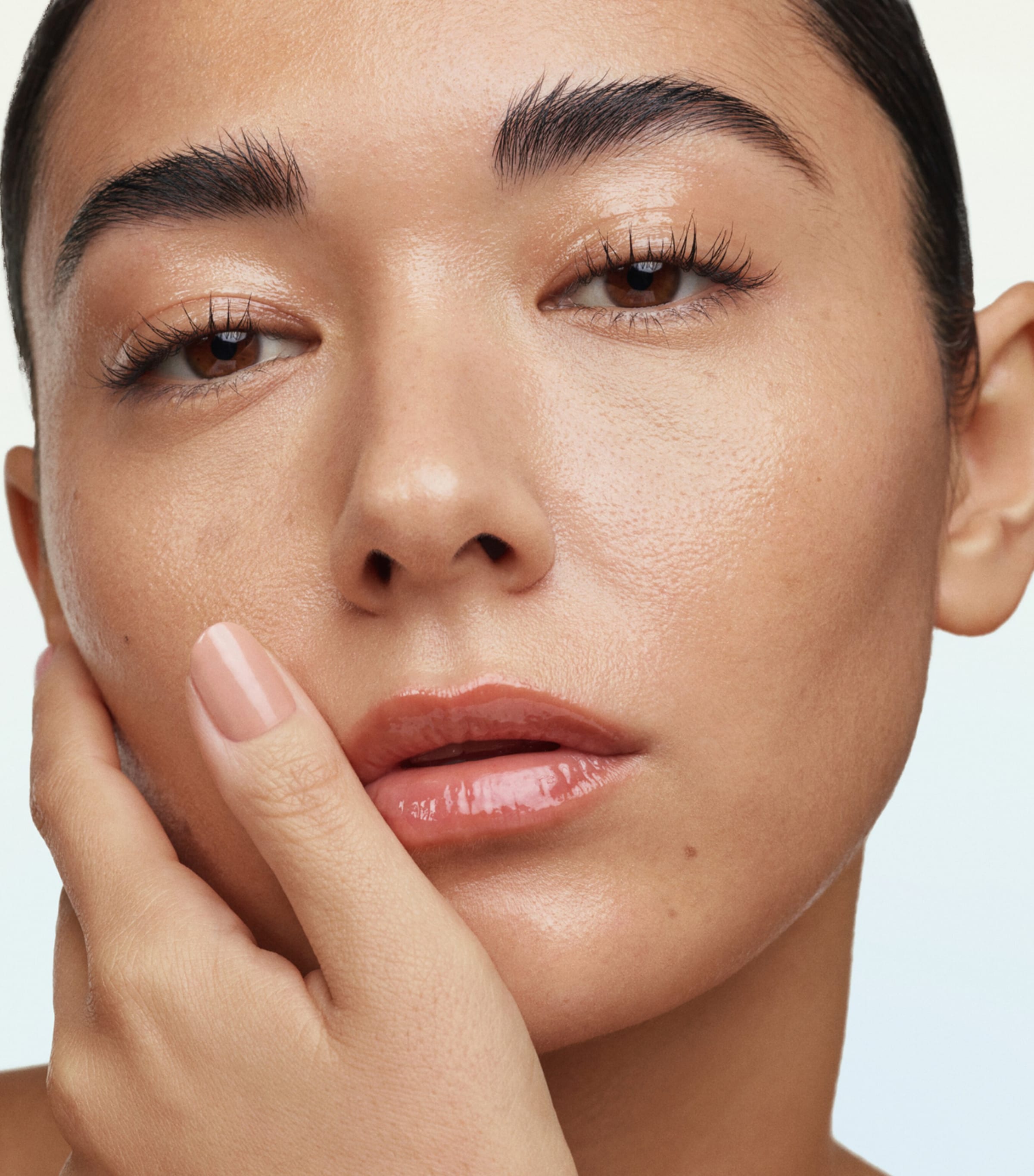 THE SUPER Tinted Hydrator SHADE 5 Image 3