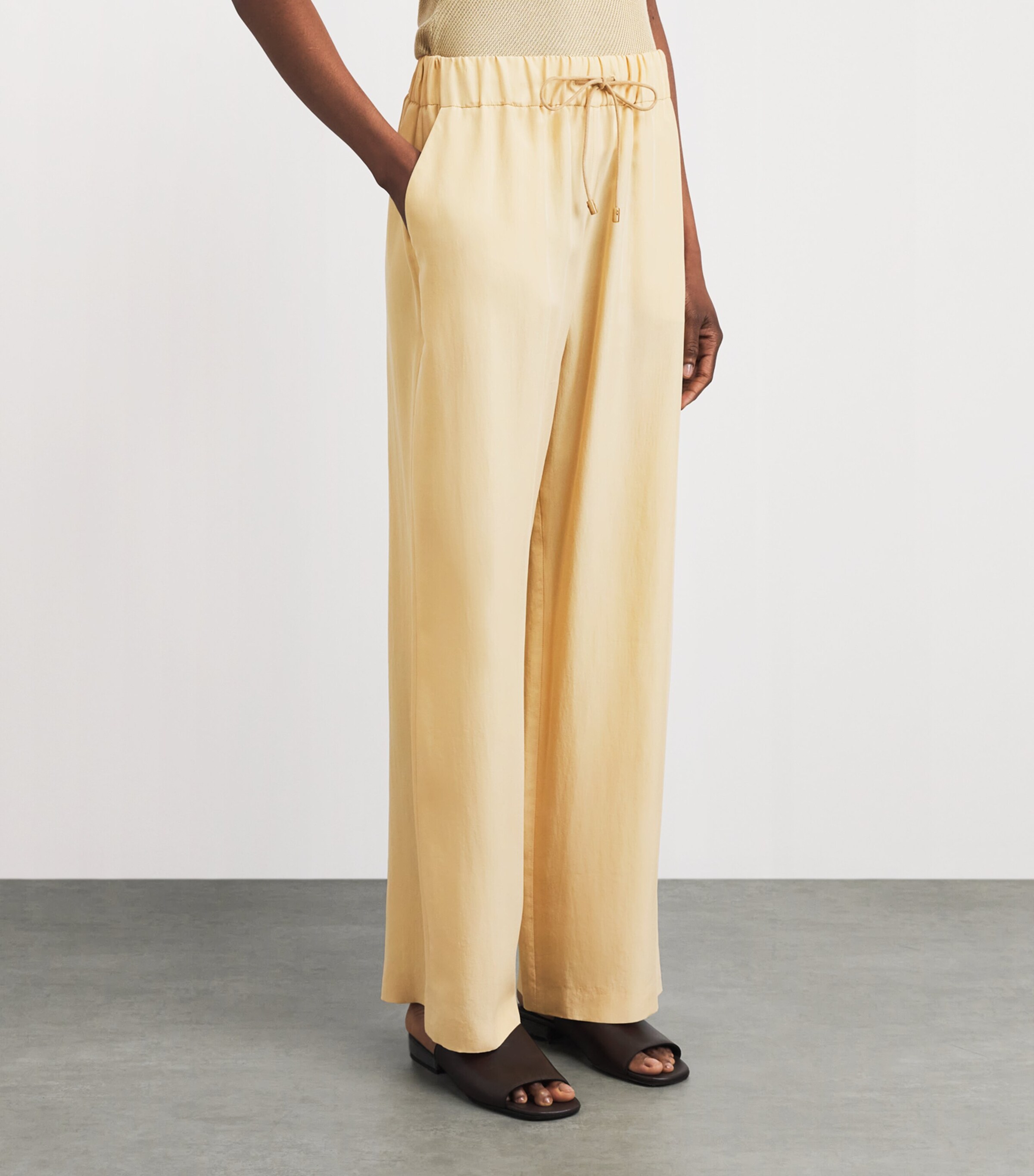 Colombo Womens Cashmere Wide-Leg Trousers Light Blue Image 4