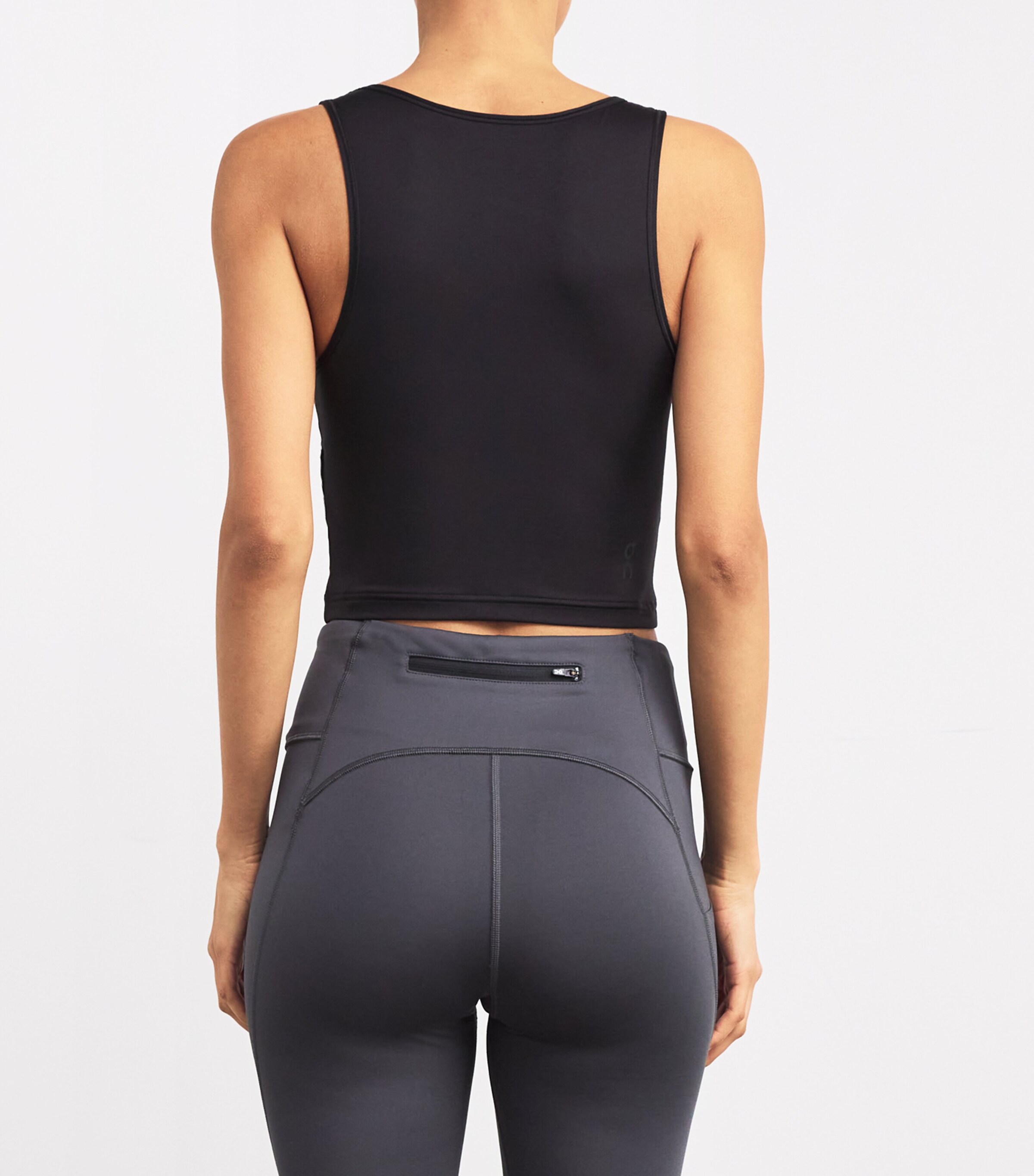 Studio Cut-Out Crop Top BLACK Image 4