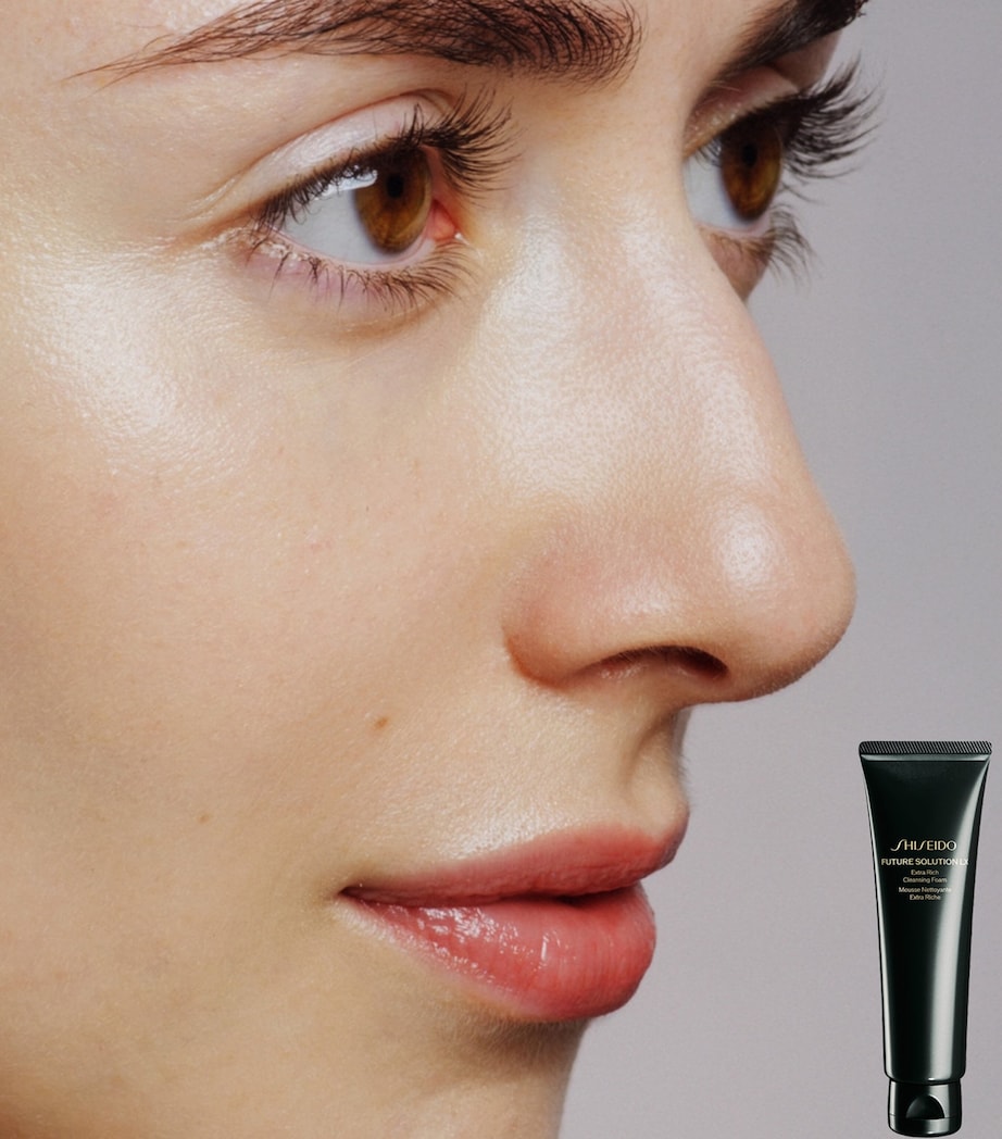 Future Solution LX Extra Rich Cleansing Foam (125ml) NO COLOUR Image 3