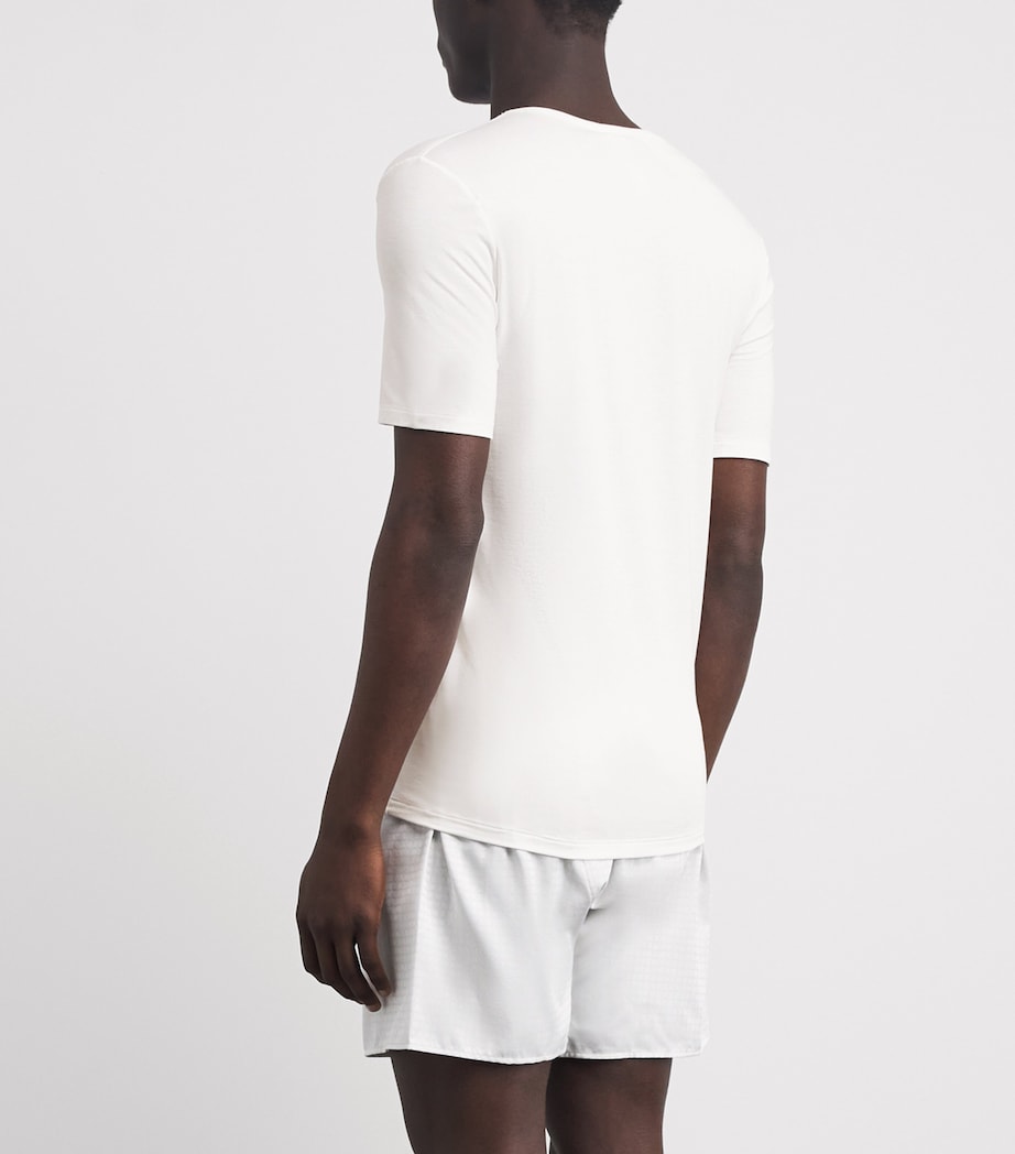 Natural Function V-Neck T-Shirt 0101 WHITE Image 3