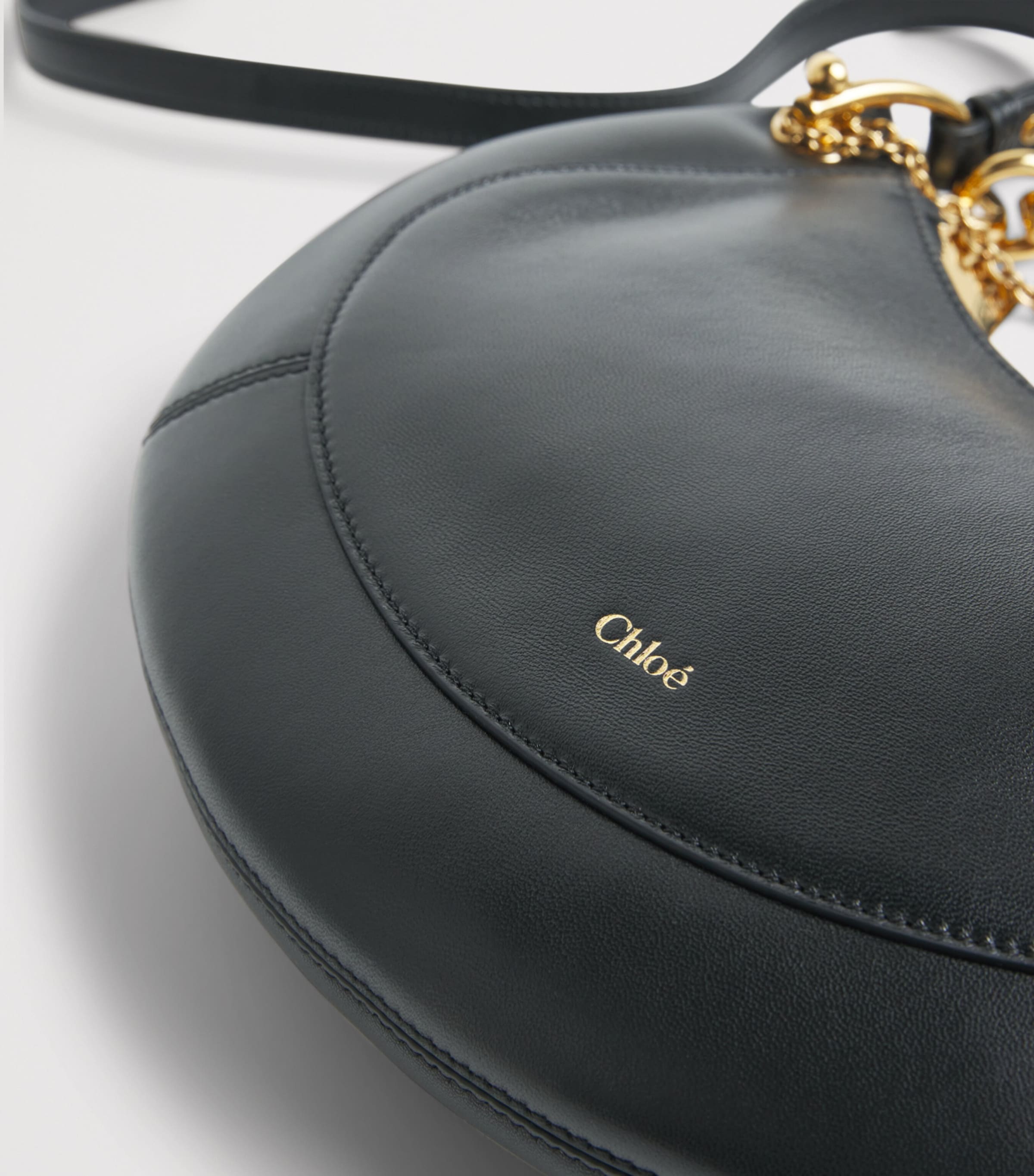 Chloé Small Leather Banana Top-Handle Bag Black Image 4