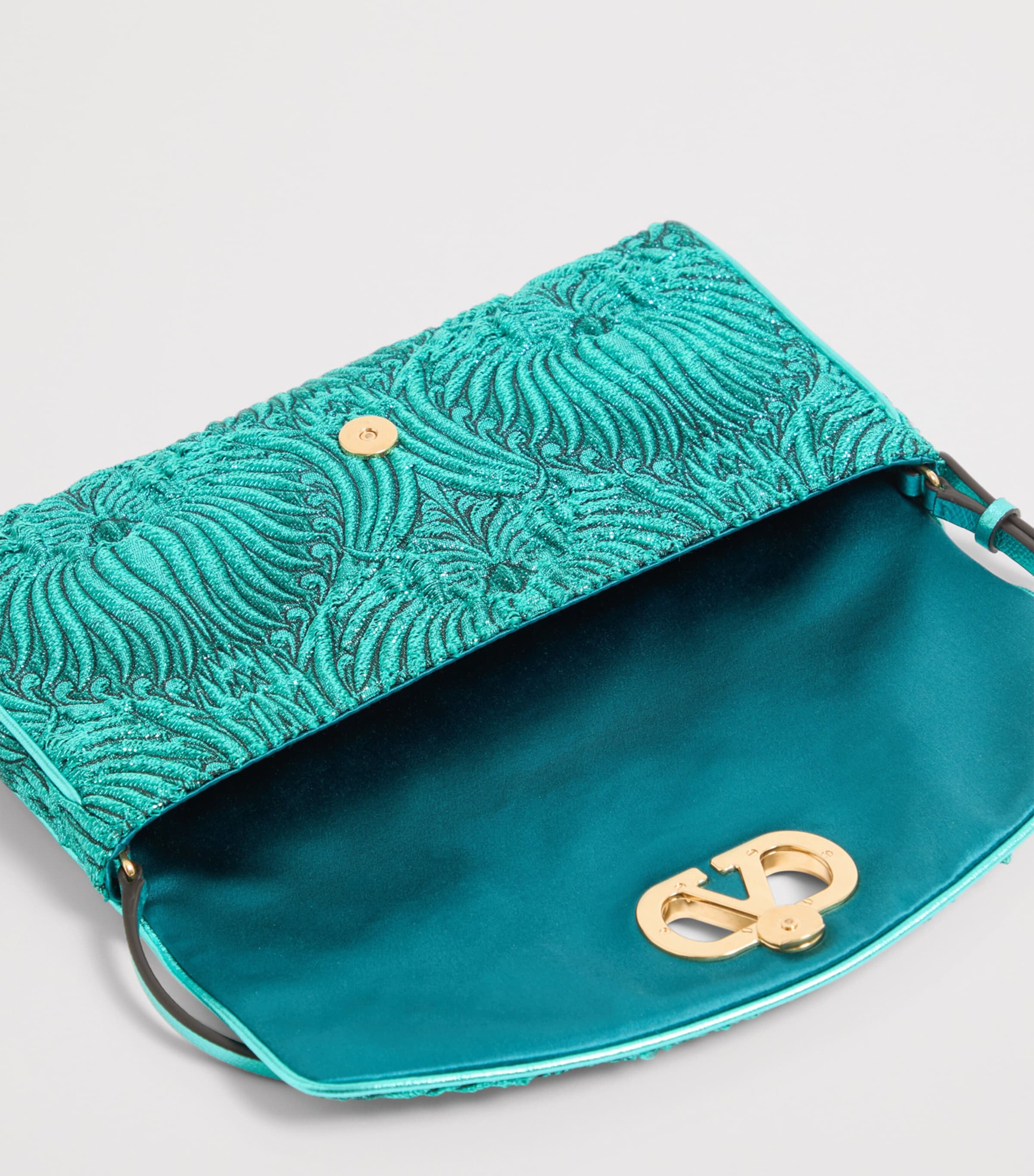 Valentino Garavani Small Devain Shoulder Bag Gtm Image 5