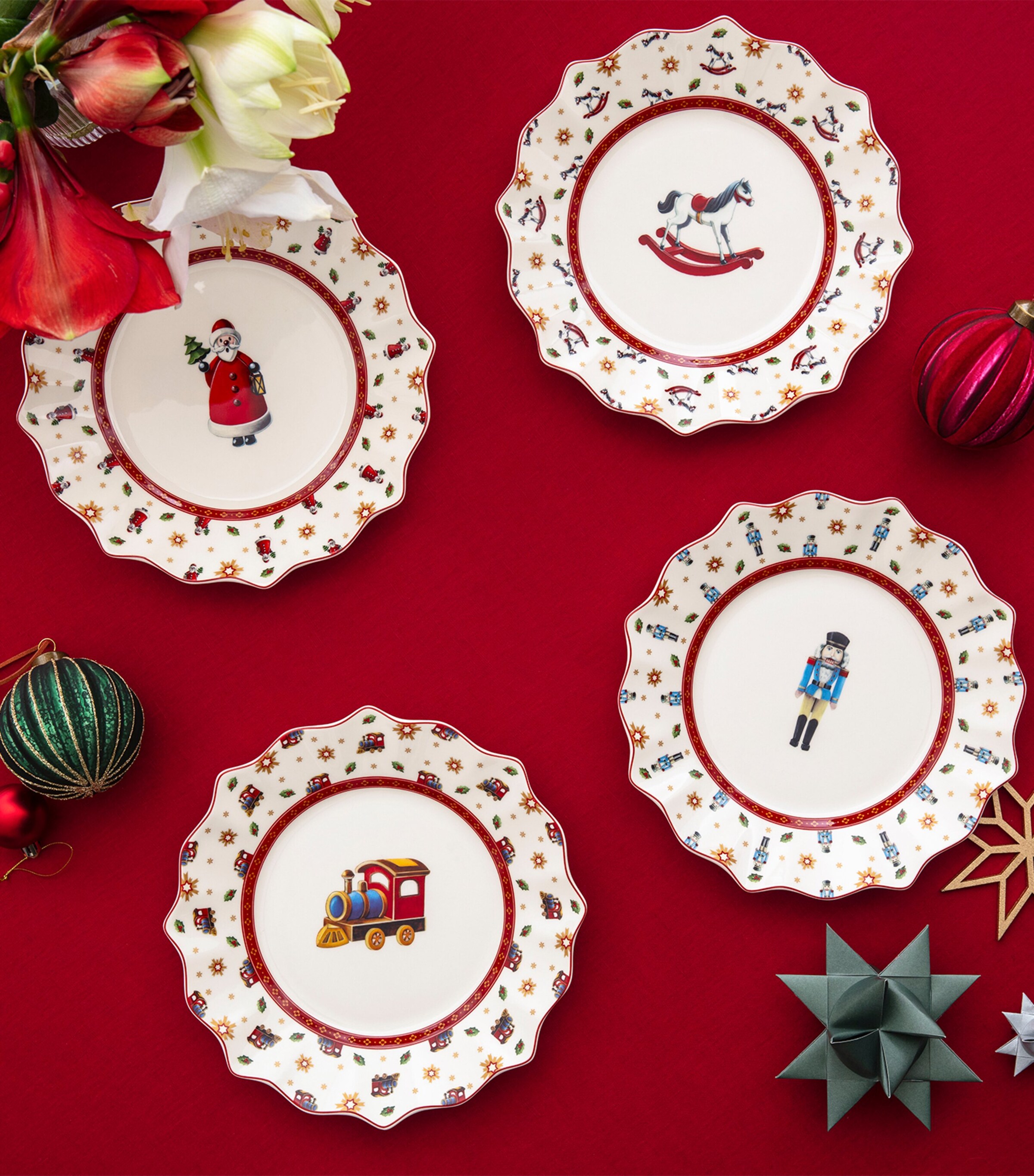 Villeroy & Boch Porcelain Toy's Delight Anniversary Plates (Set of 4) Image 2