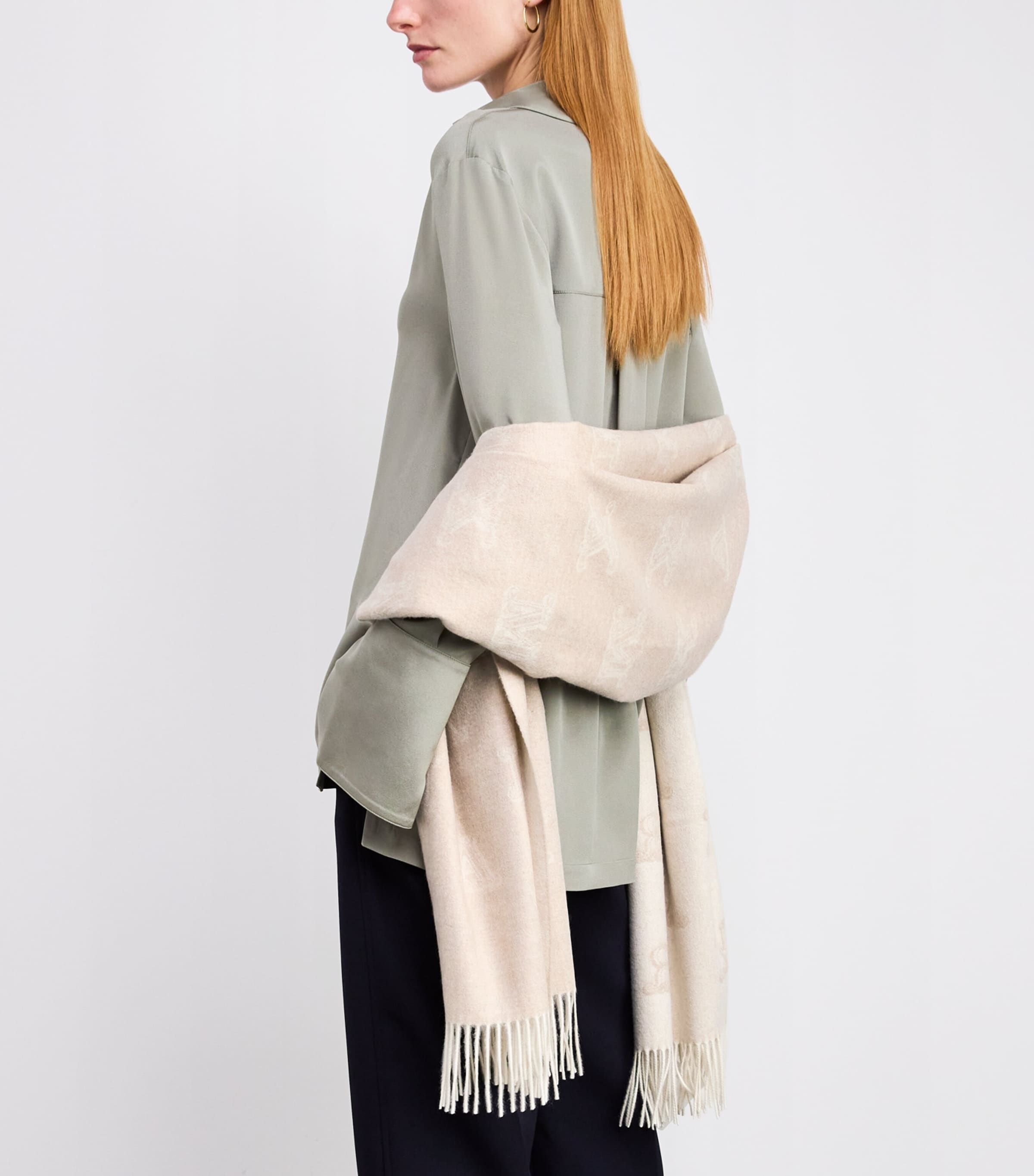 Cashmere Monogram Scarf BEIGE Image 2