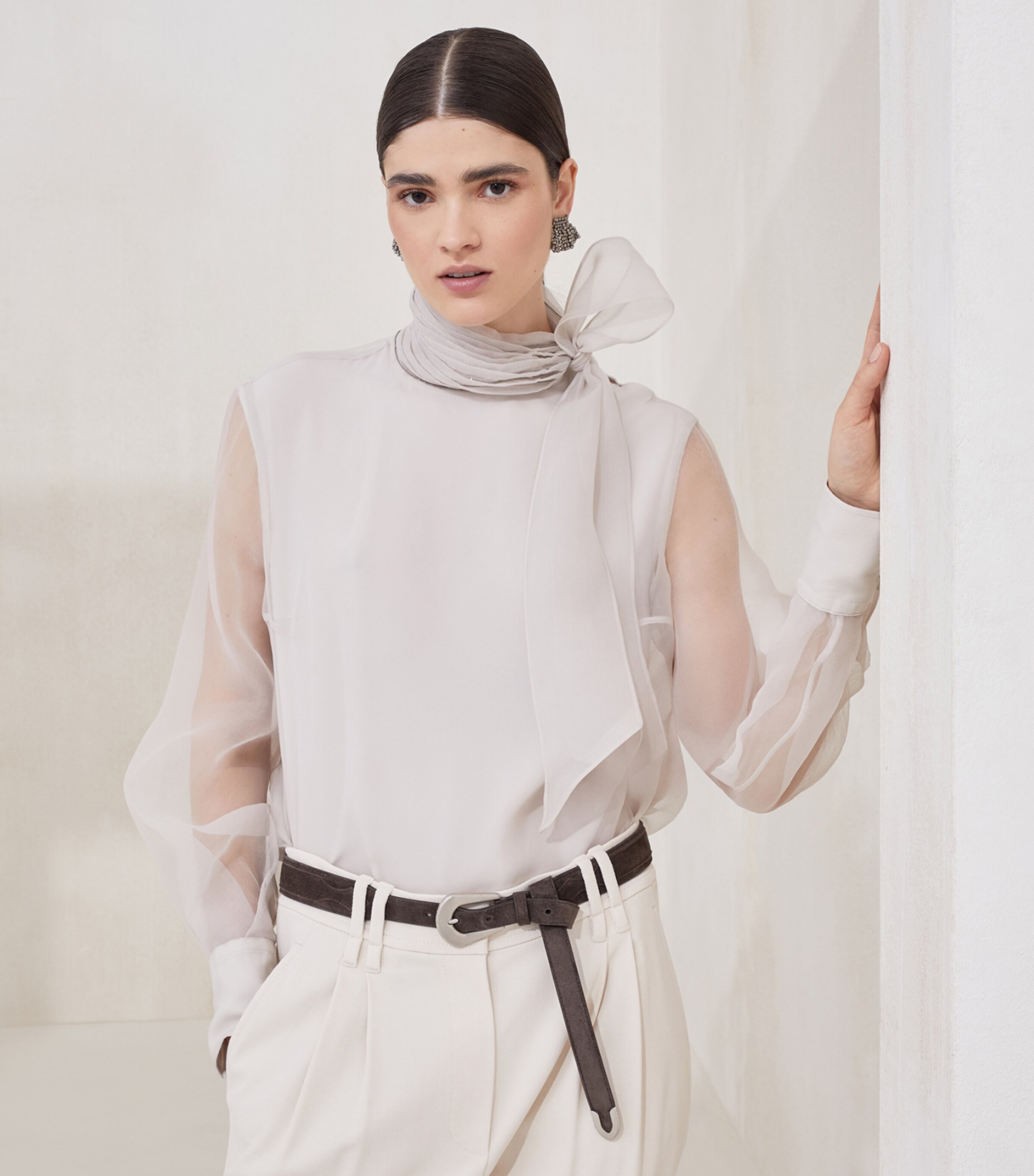 Silk Pussybow Long-Sleeve Top C8553 Image 5