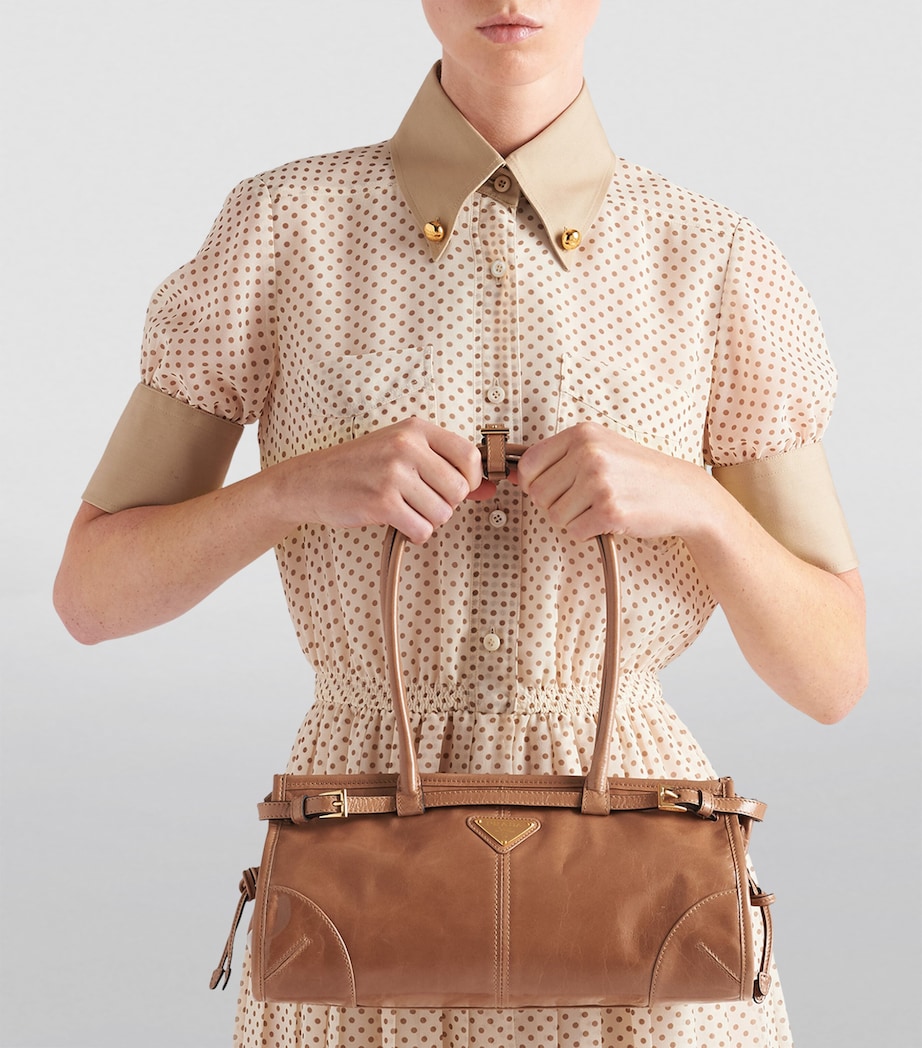 Medium Leather Top-Handle Bag F0LT6 Image 4