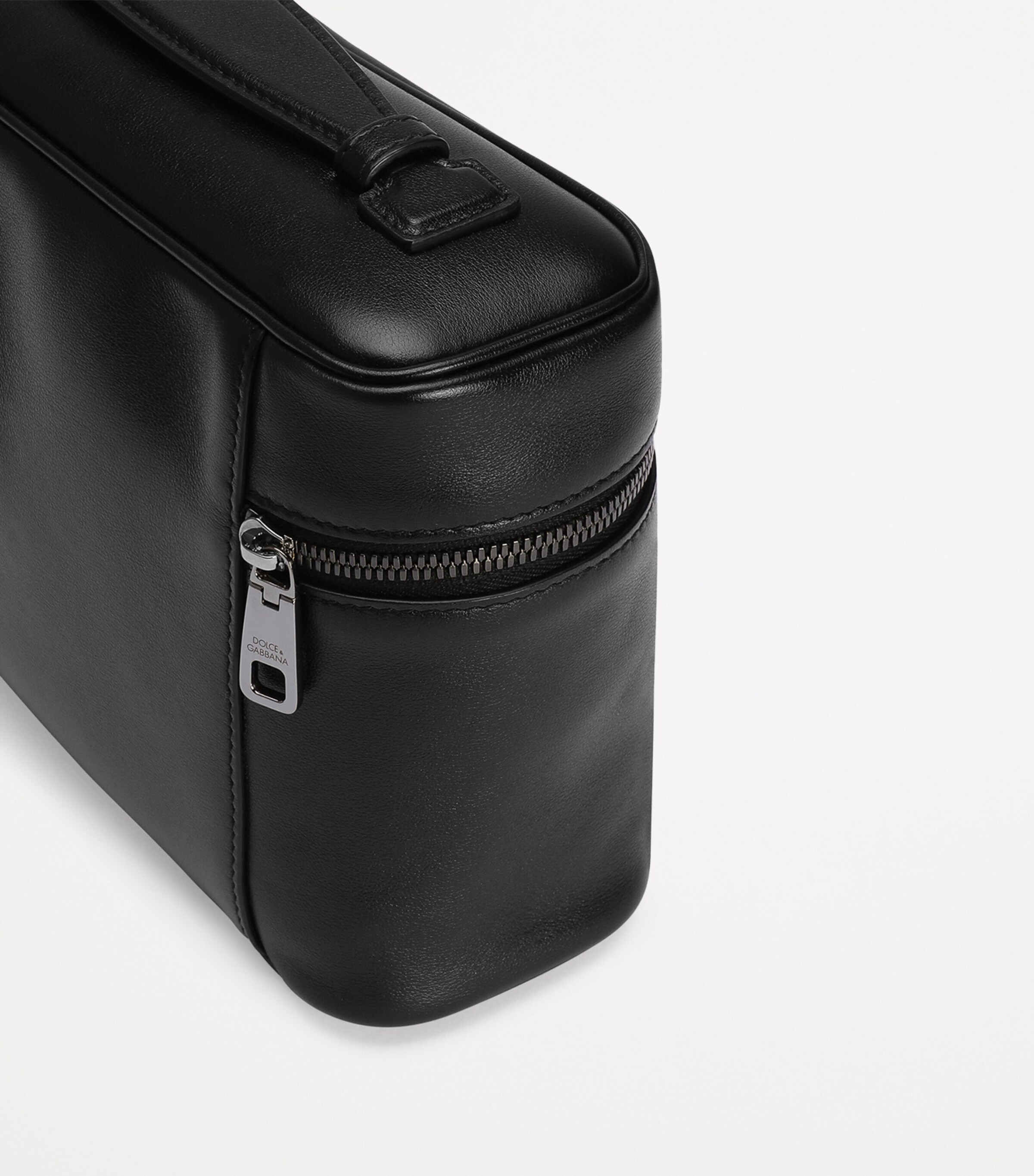 Leather Logo Plaque Toiletry Bag 80999-BLACK Image 5