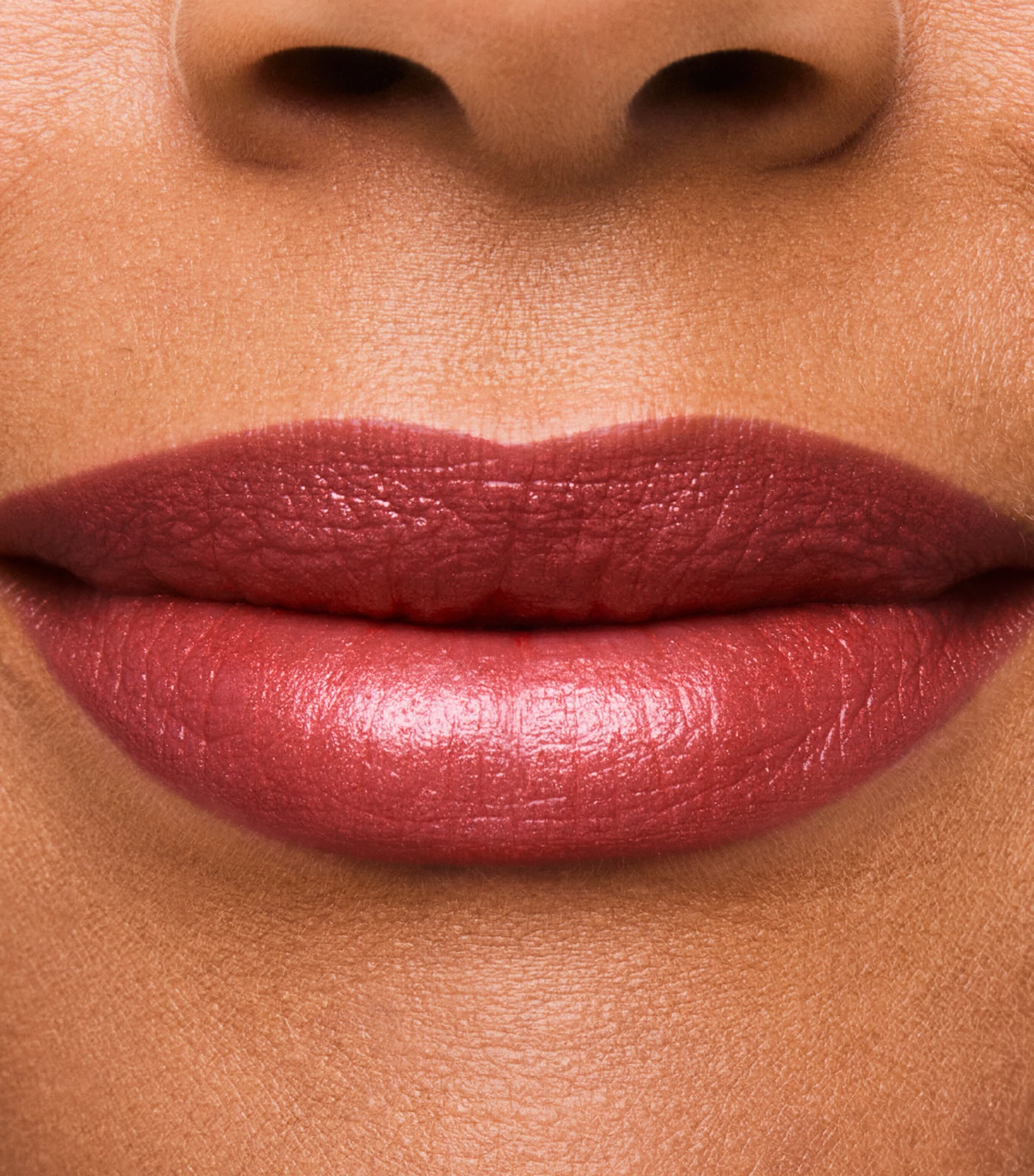 Pure Color Hi-Lustre Lipstick REBELLIOUS ROSE Image 3