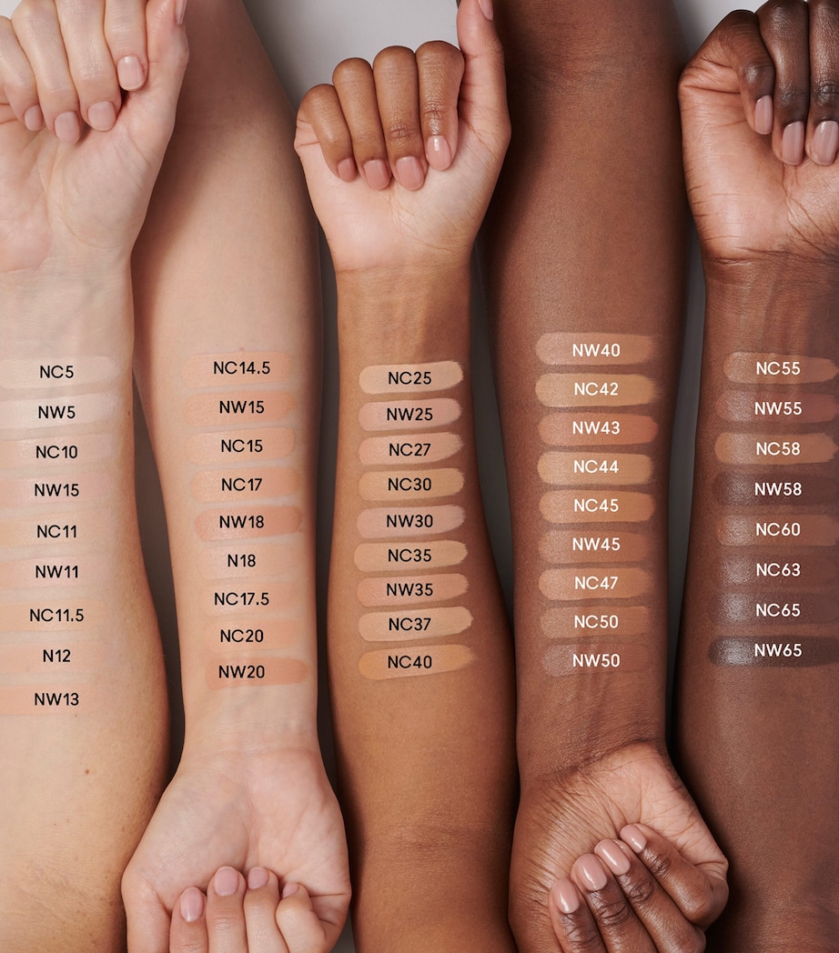 Studio Radiance 24HR Luminous Lift Concealer NC37 Image 3