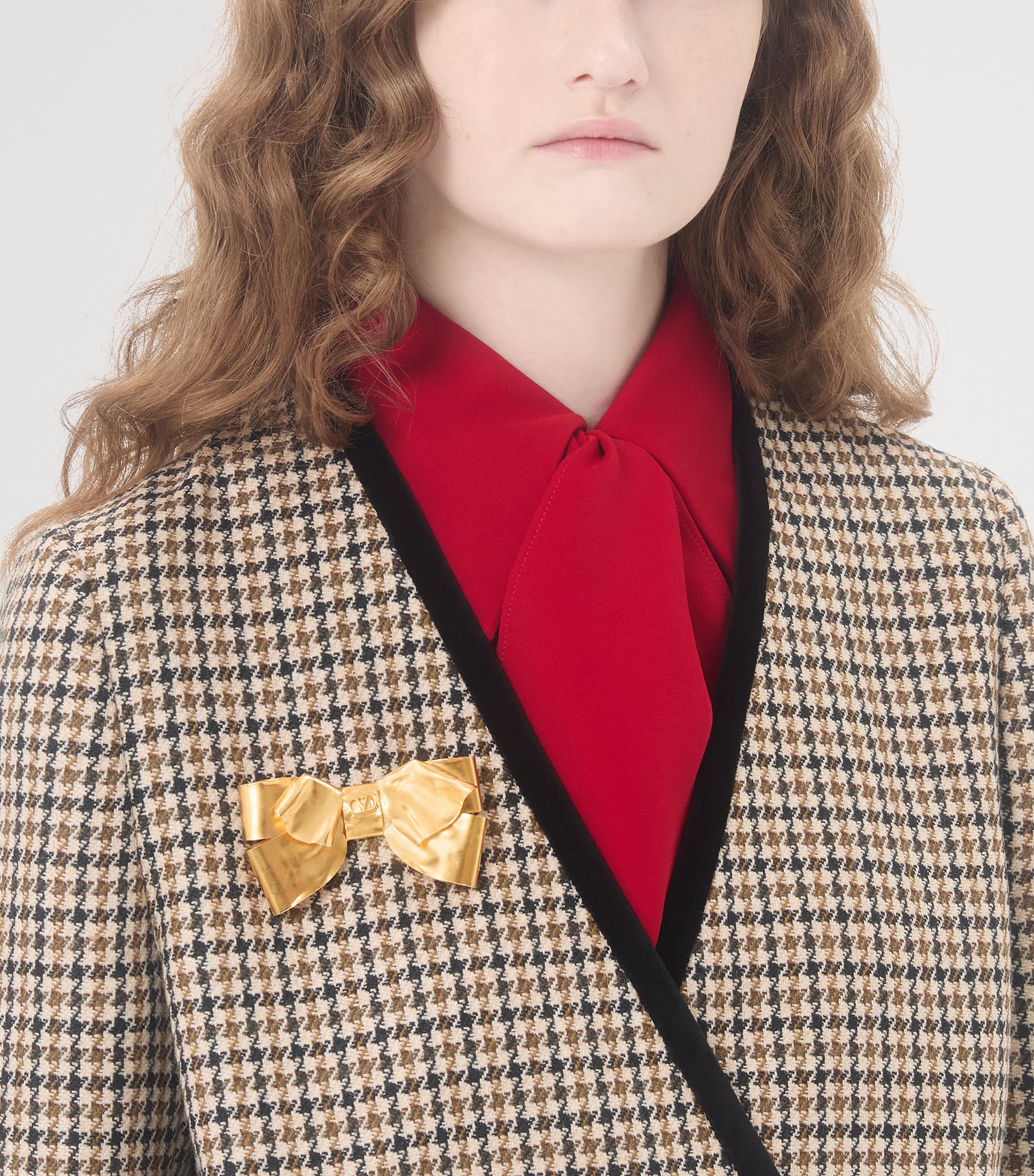 Small Trop Chou Bow Brooch KM5 Image 3