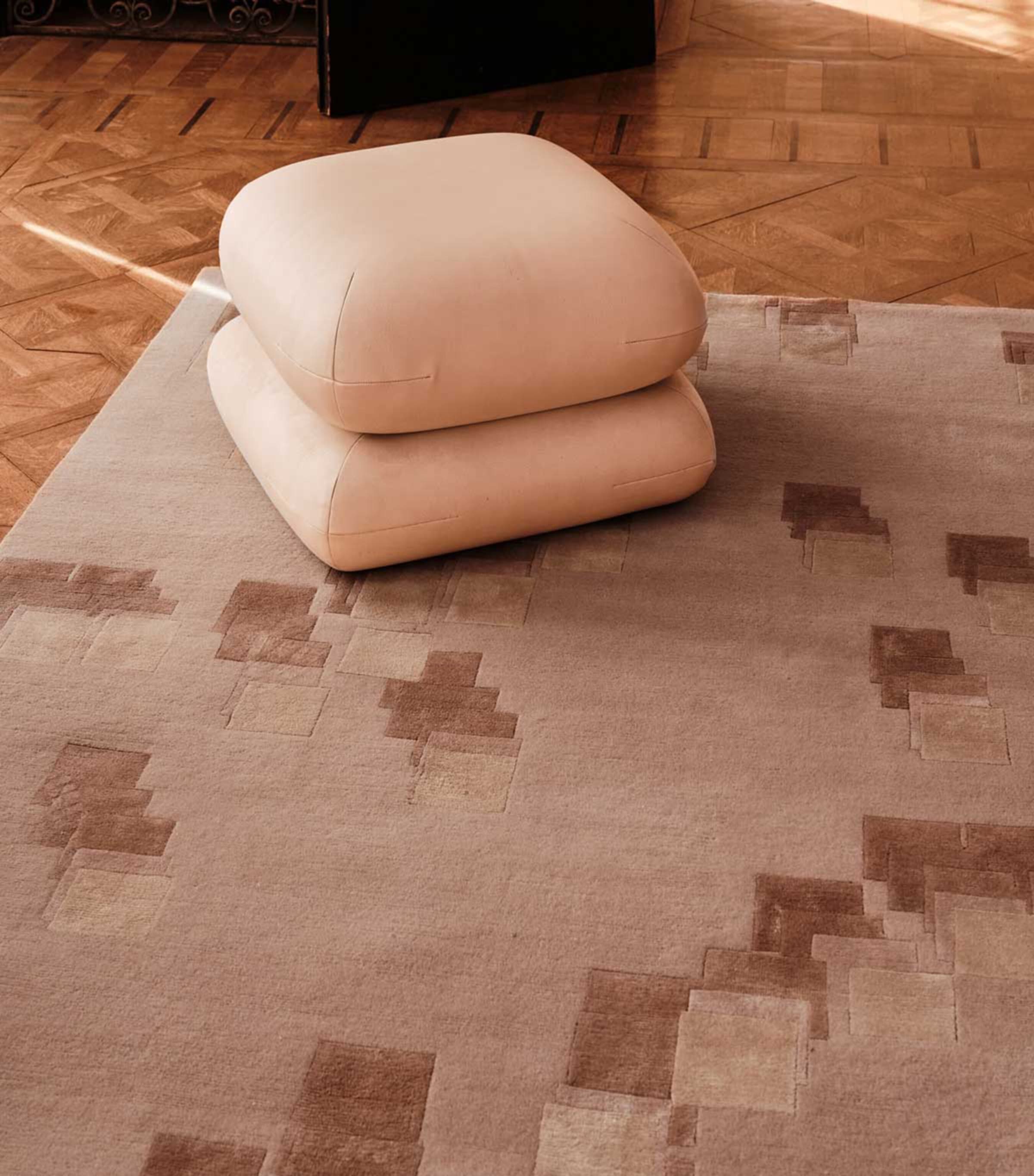 x Kelly Wearstler Runa Clay Rug (2.74m x 1.83m) BROWN Image 6