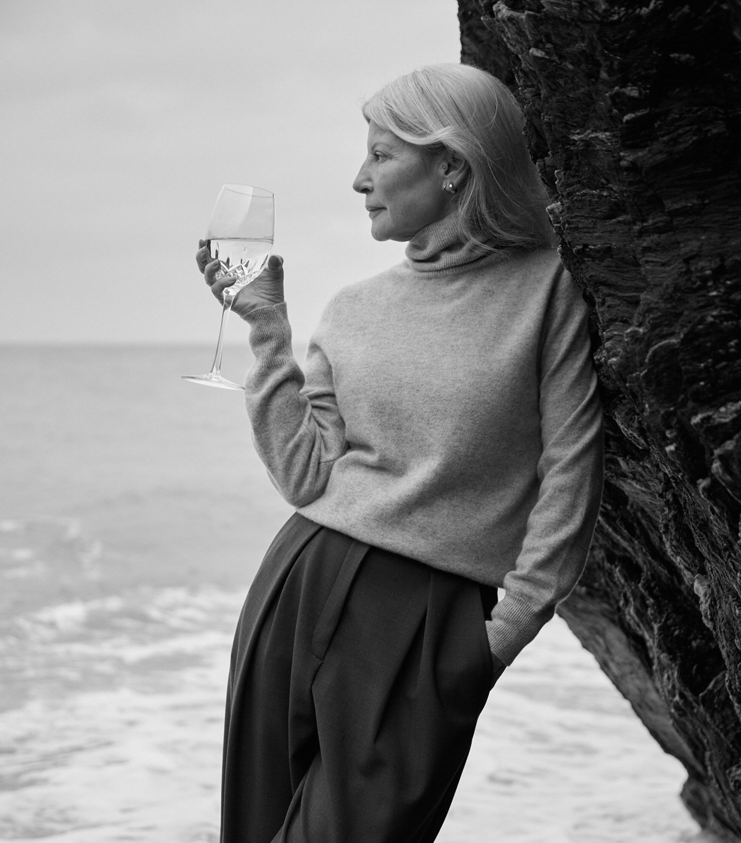 Set of 2 Lismore Essence White Wine Glasses (475ml) CLEAR Image 5