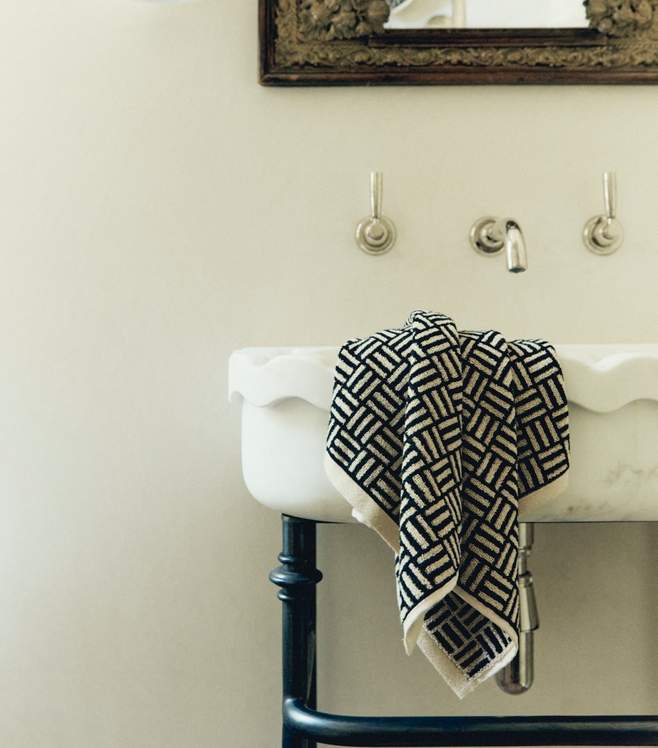 Cotton Weave Torrens Hand Towel (40cm x 70cm) SAND & NOIR Image 3