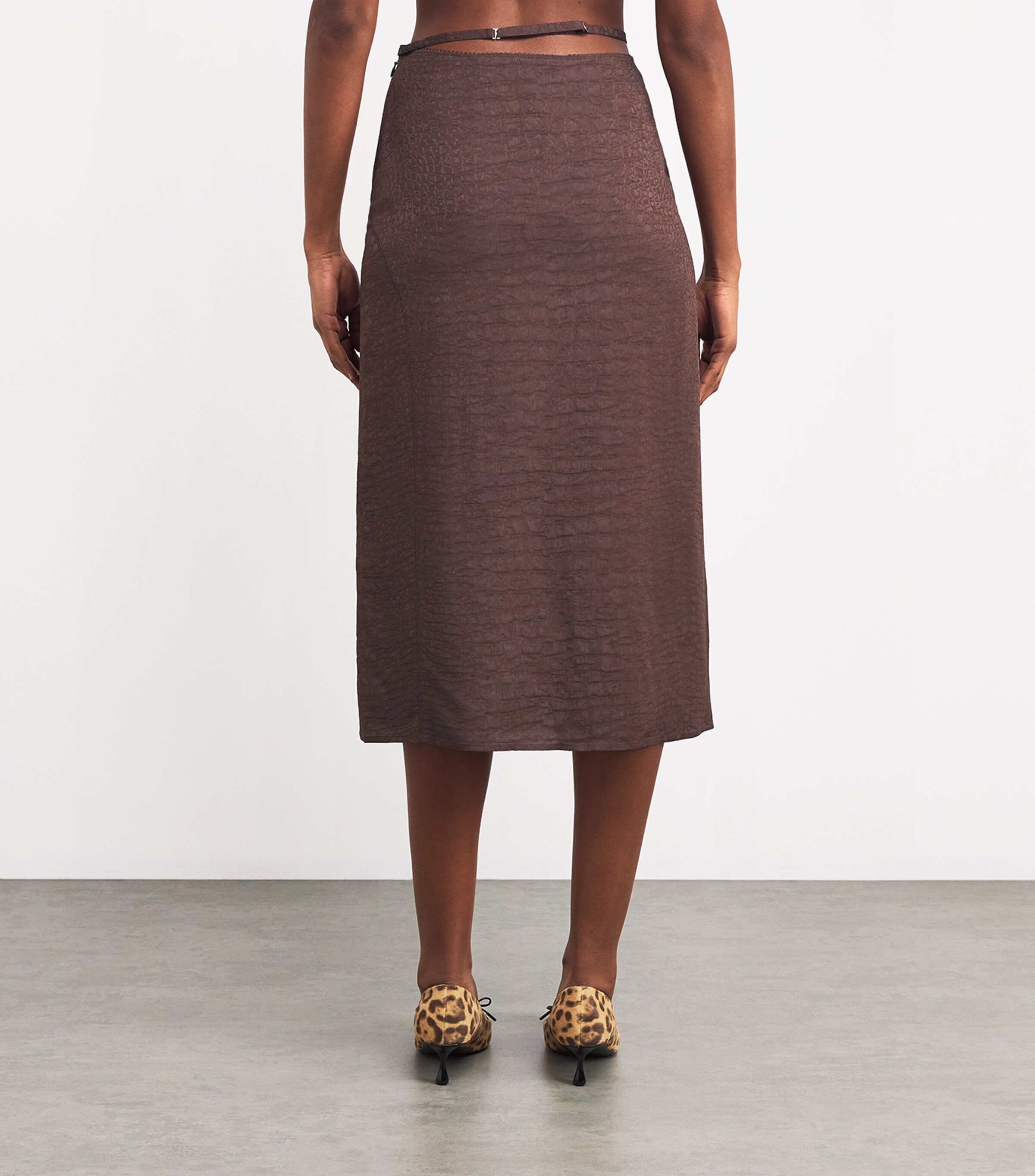 Jacquemus Womens Croc-Effect Belted Midi Skirt Croco Brown Image 4
