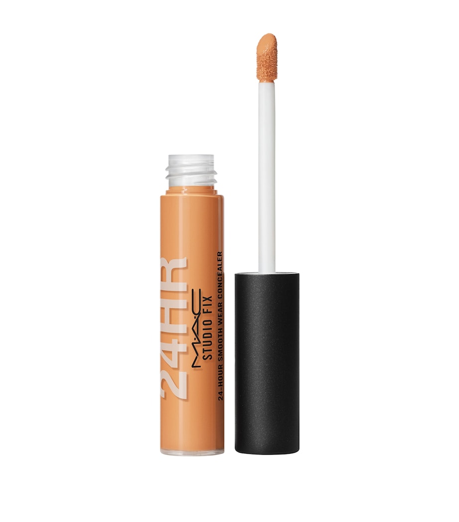 Studio Fix 24-Hour Concealer NW40 Image 1