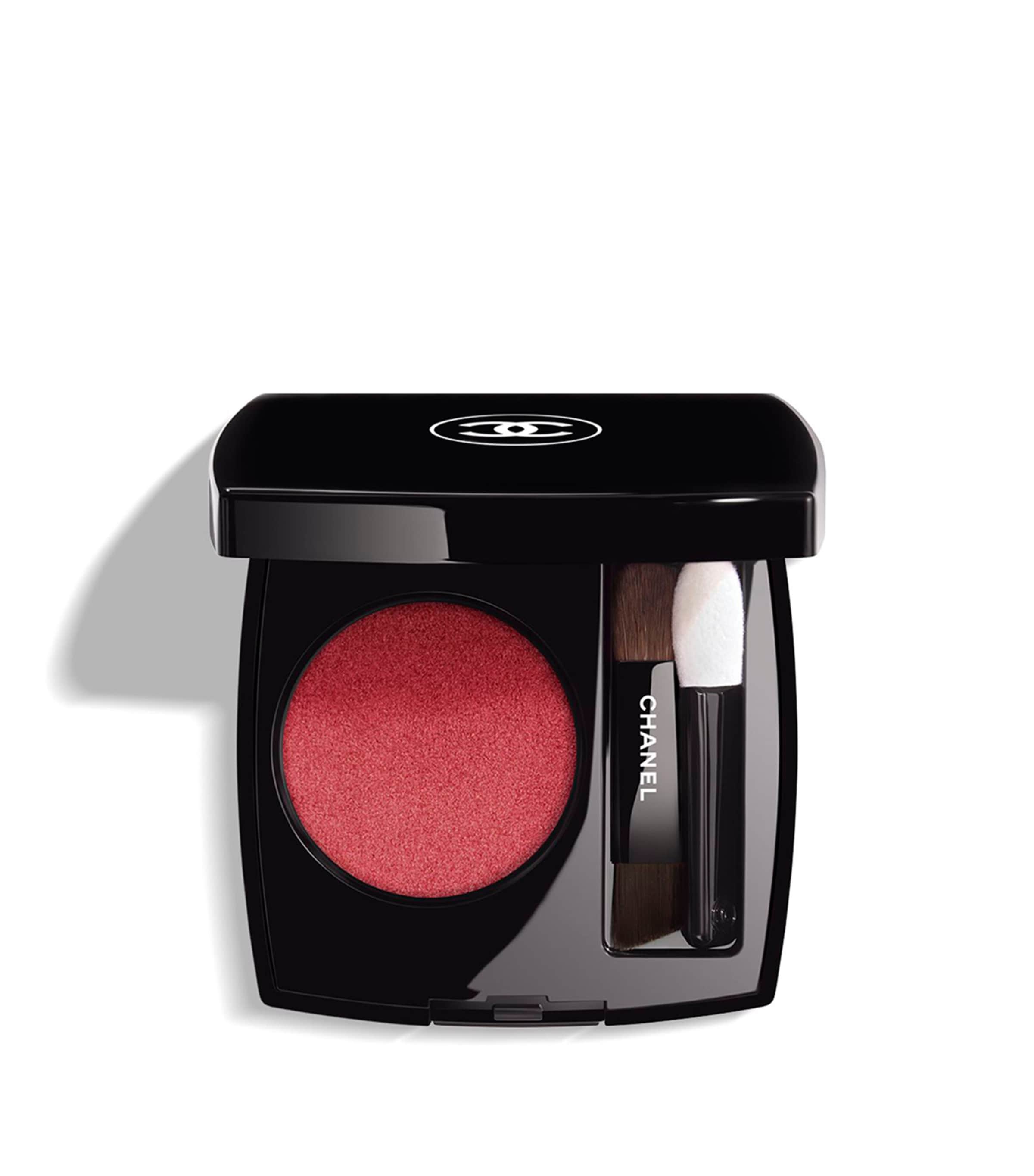 Chanel Ombre Essentielle Multi-use Longwearing Eyeshadow