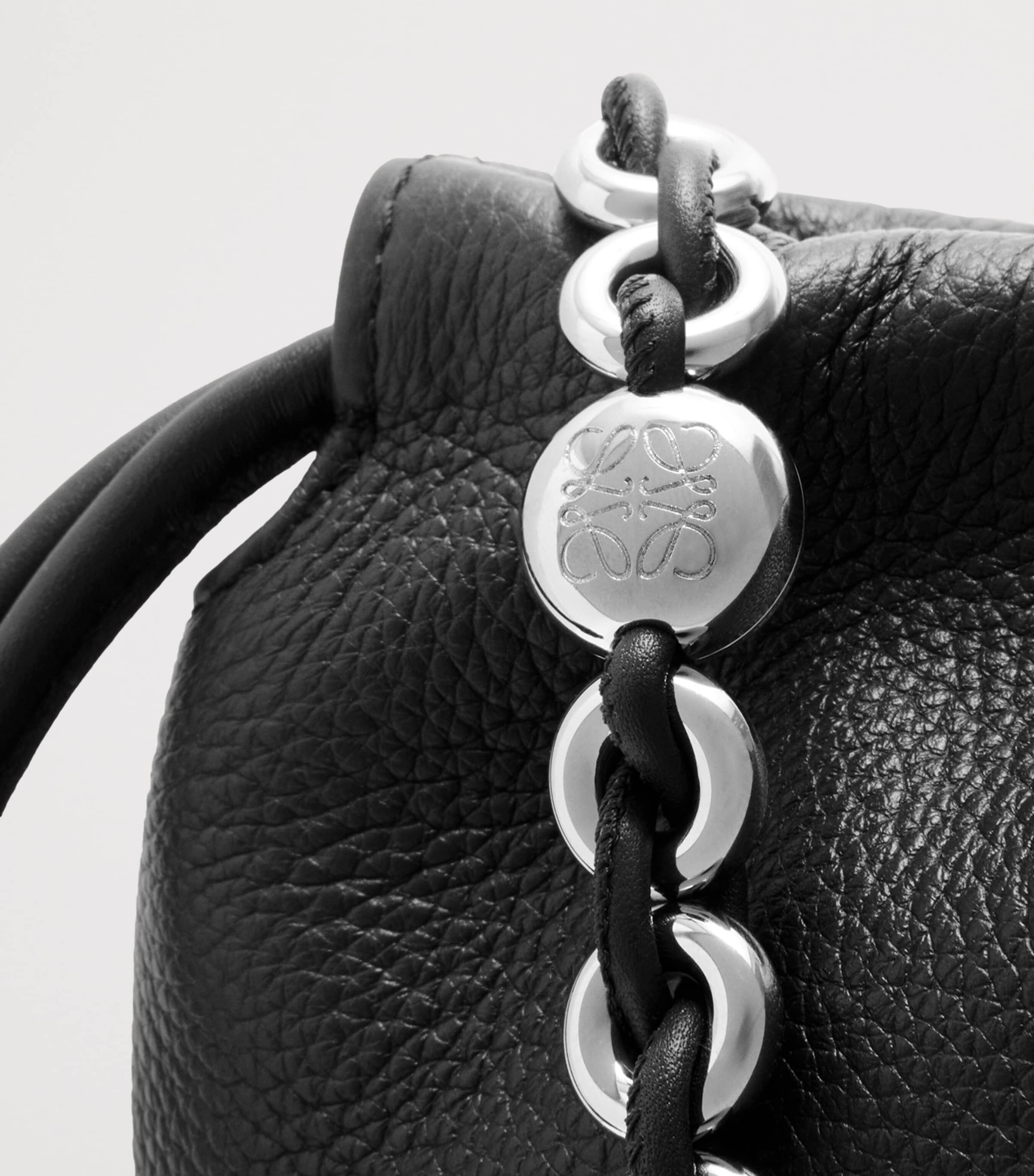 Medium Leather Flamenco Shoulder Bag BLACK Image 9