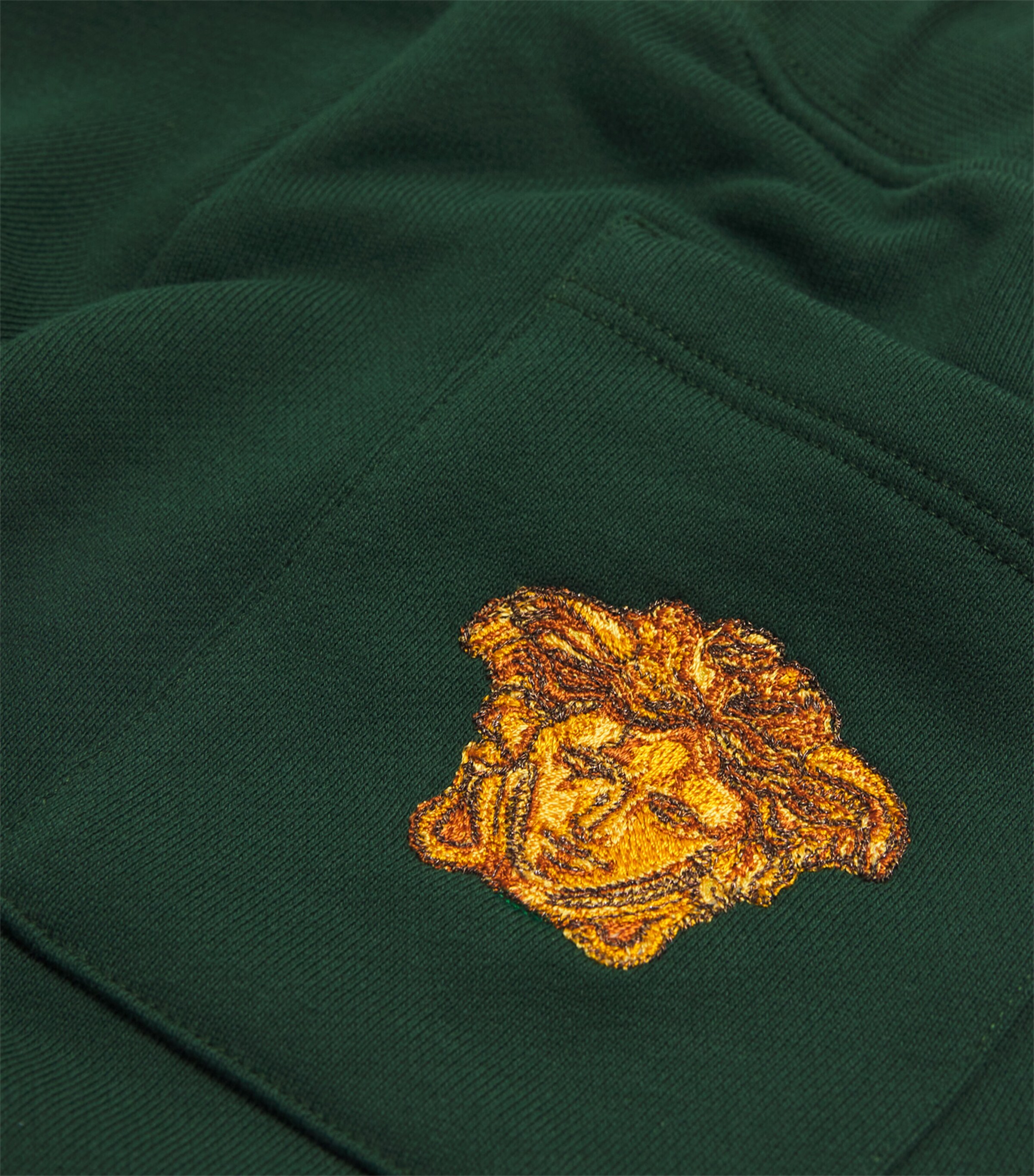 Cotton Embroidered Medusa Sweatpants (6-14 Years) 2GQ30BOTTLE GRN+GOLD Image 4