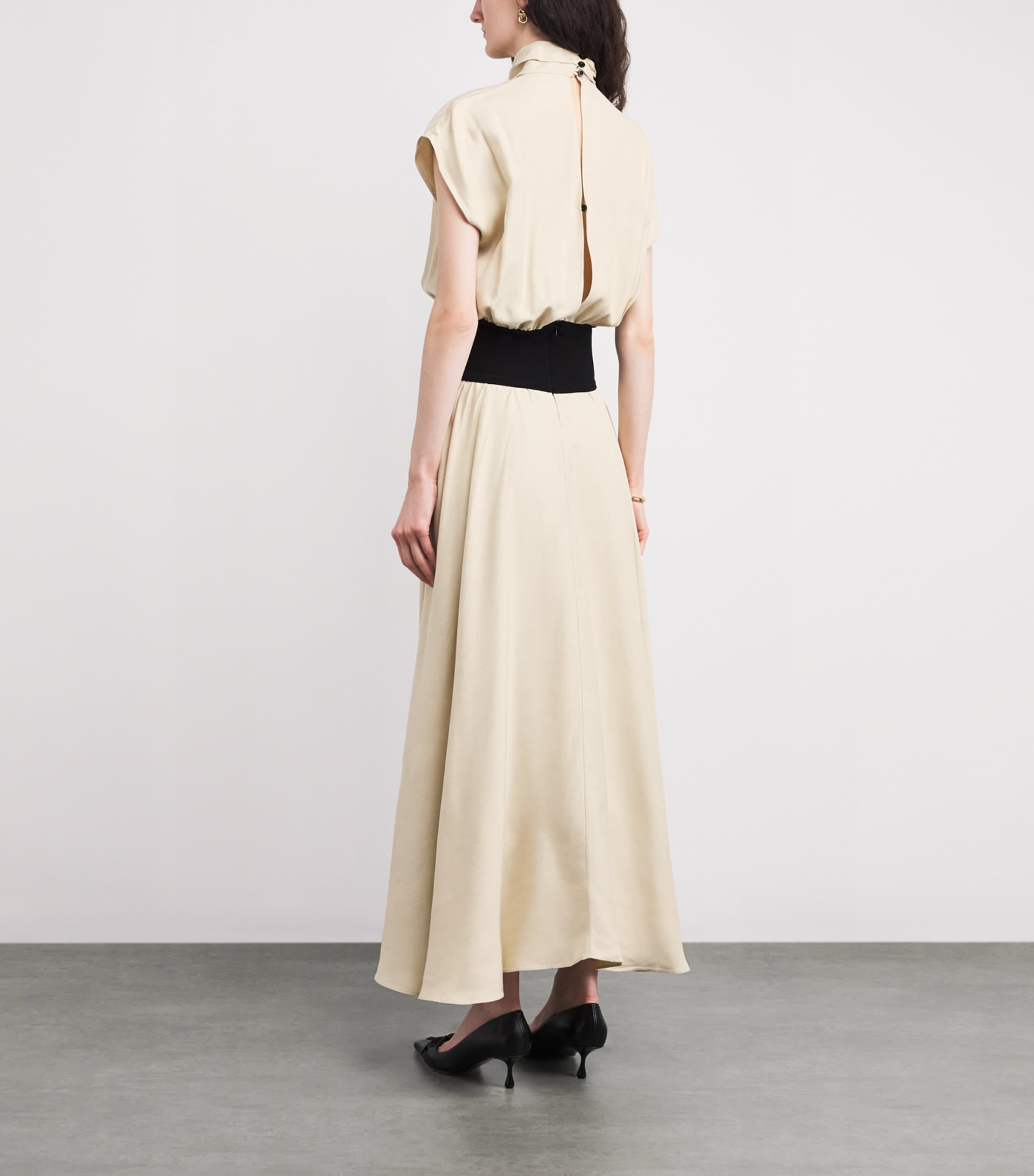 Belted Illi Maxi Dress OYSTER / BLACK Image 3