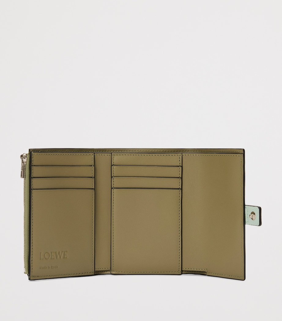 Small Calfskin Vertical Wallet FROZEN CLAY Image 2