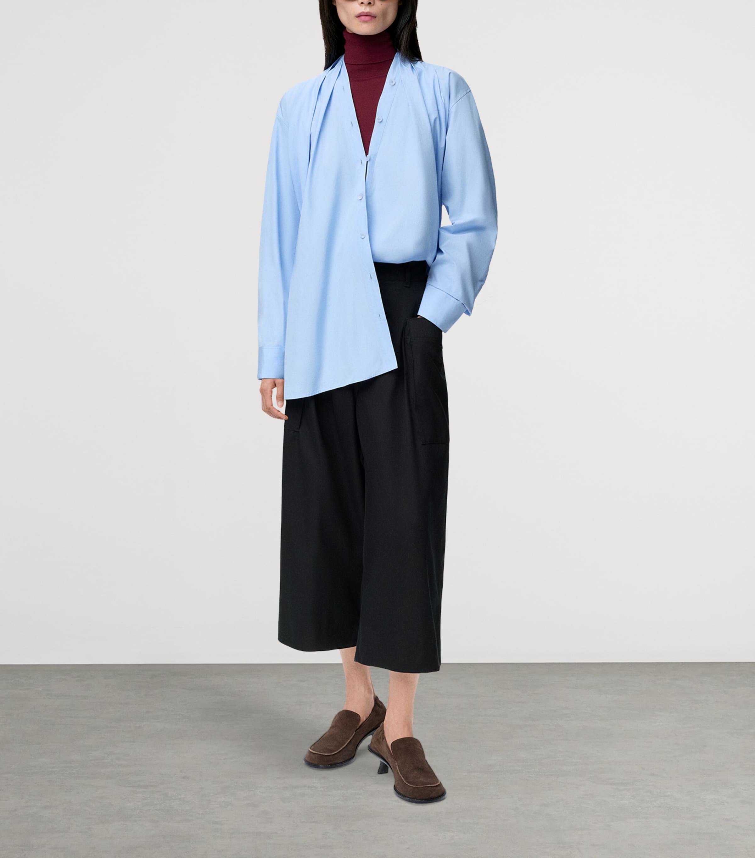 LOEWE Womens Cotton-Silk Cropped Trousers Black Image 2