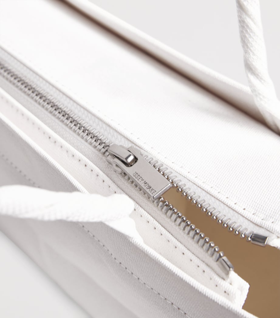 Paper Bag Shoulder Bag WHITE Image 4