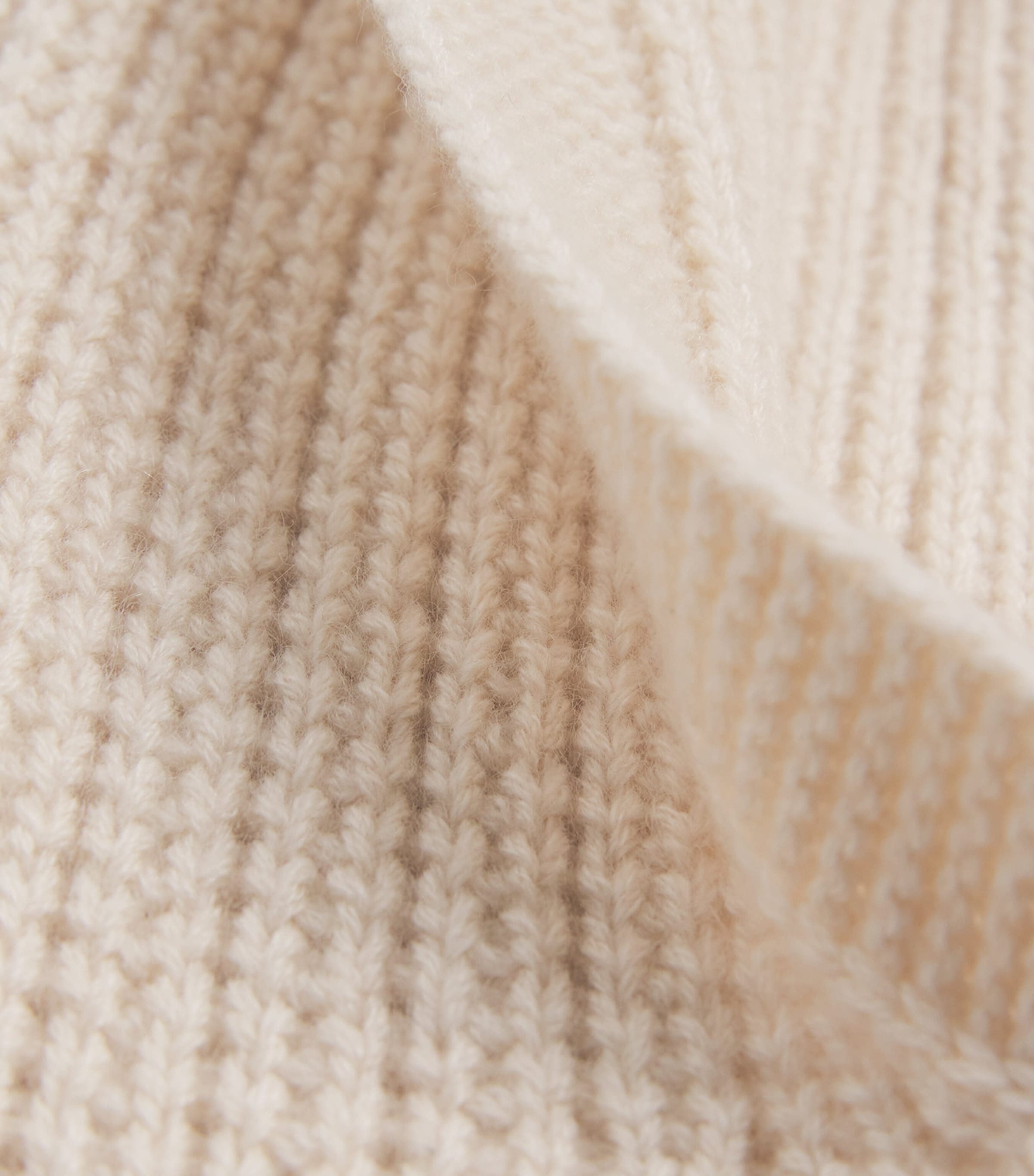 Cashmere Waffle-Stitch Hood SA0502 CHAMPAGNE Image 5