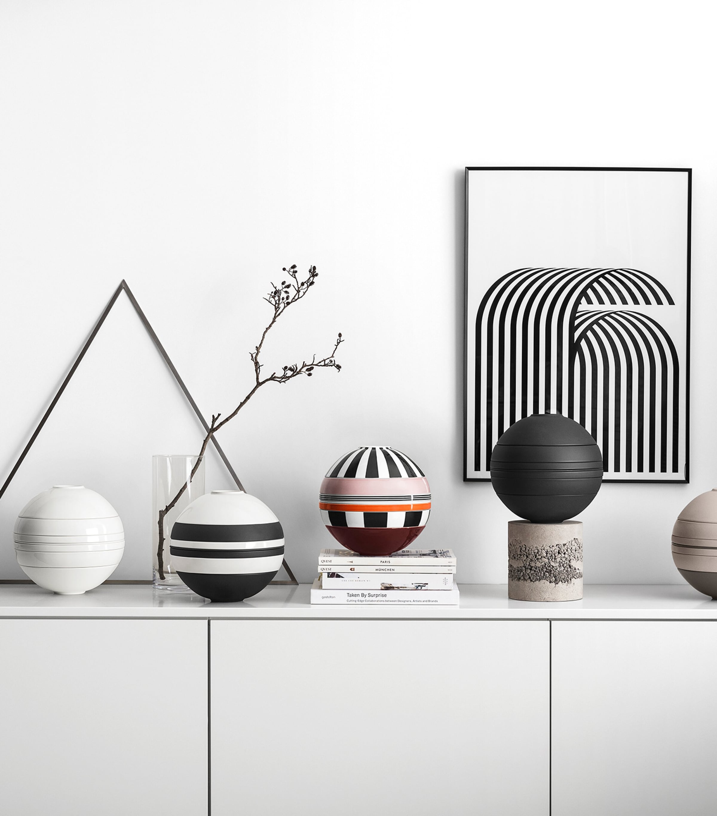 Iconic La Boule Set WHITE Image 5